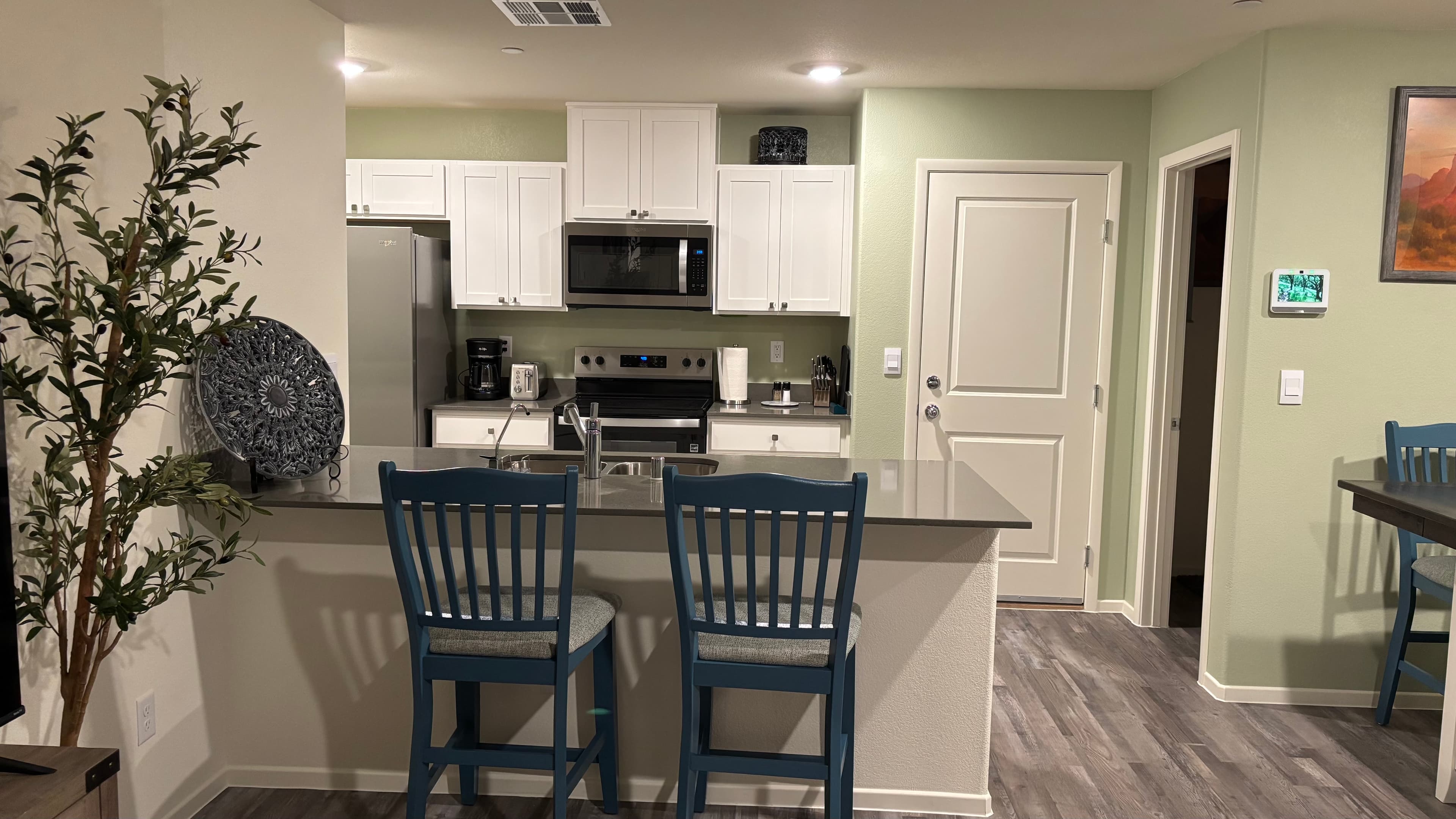 Charming Newly Built Townhome 5