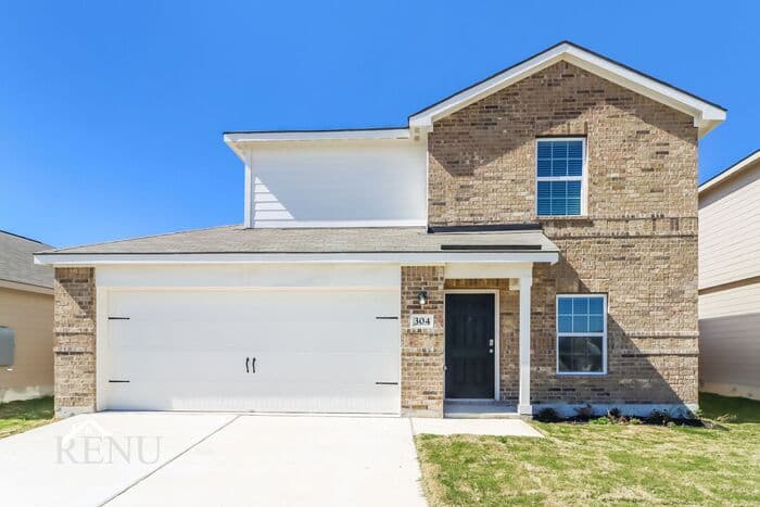 Modern Silvercrest Living