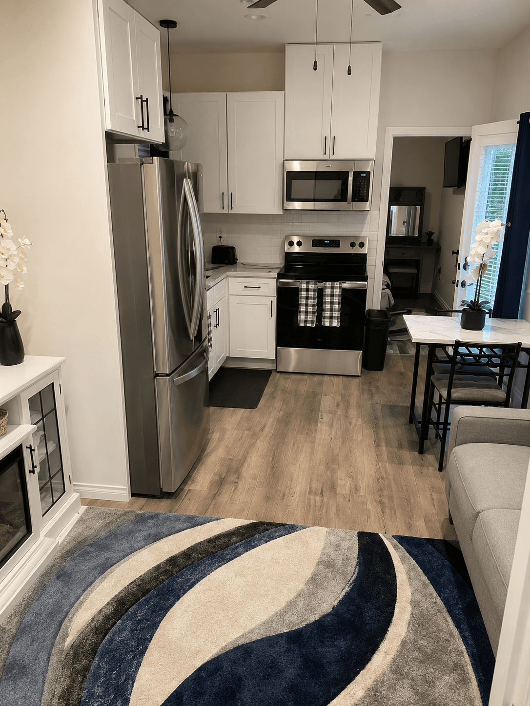 1BR w/Parking Near BART 2