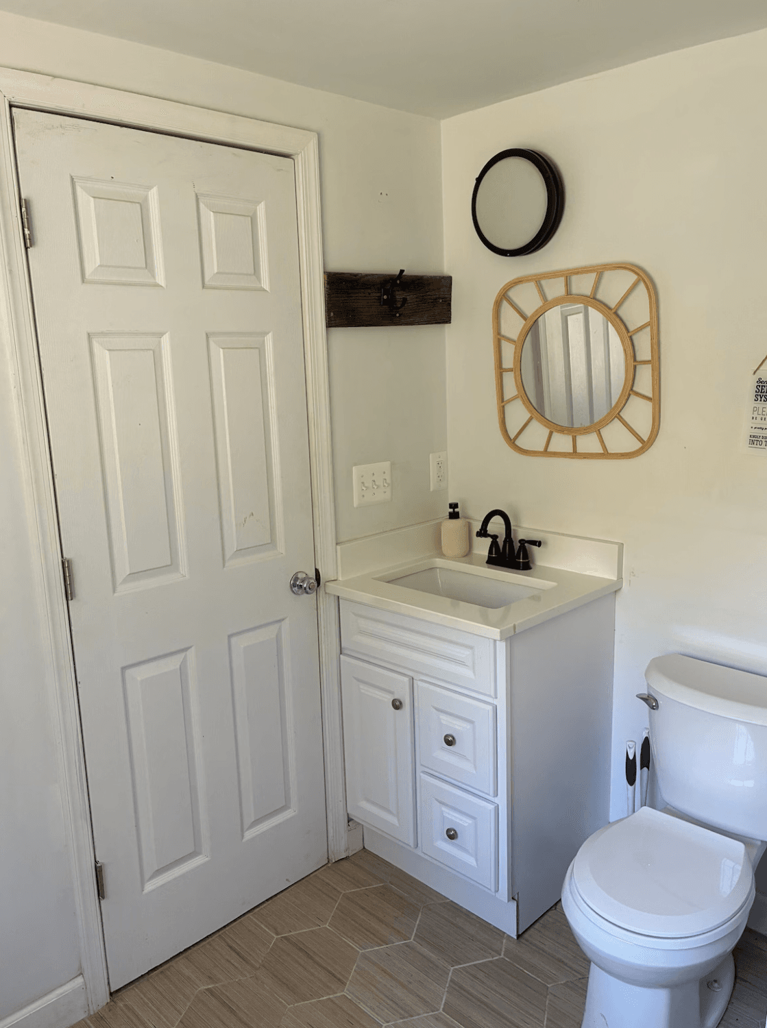 Pet Friendly Peaceful Mountain Cabin 3