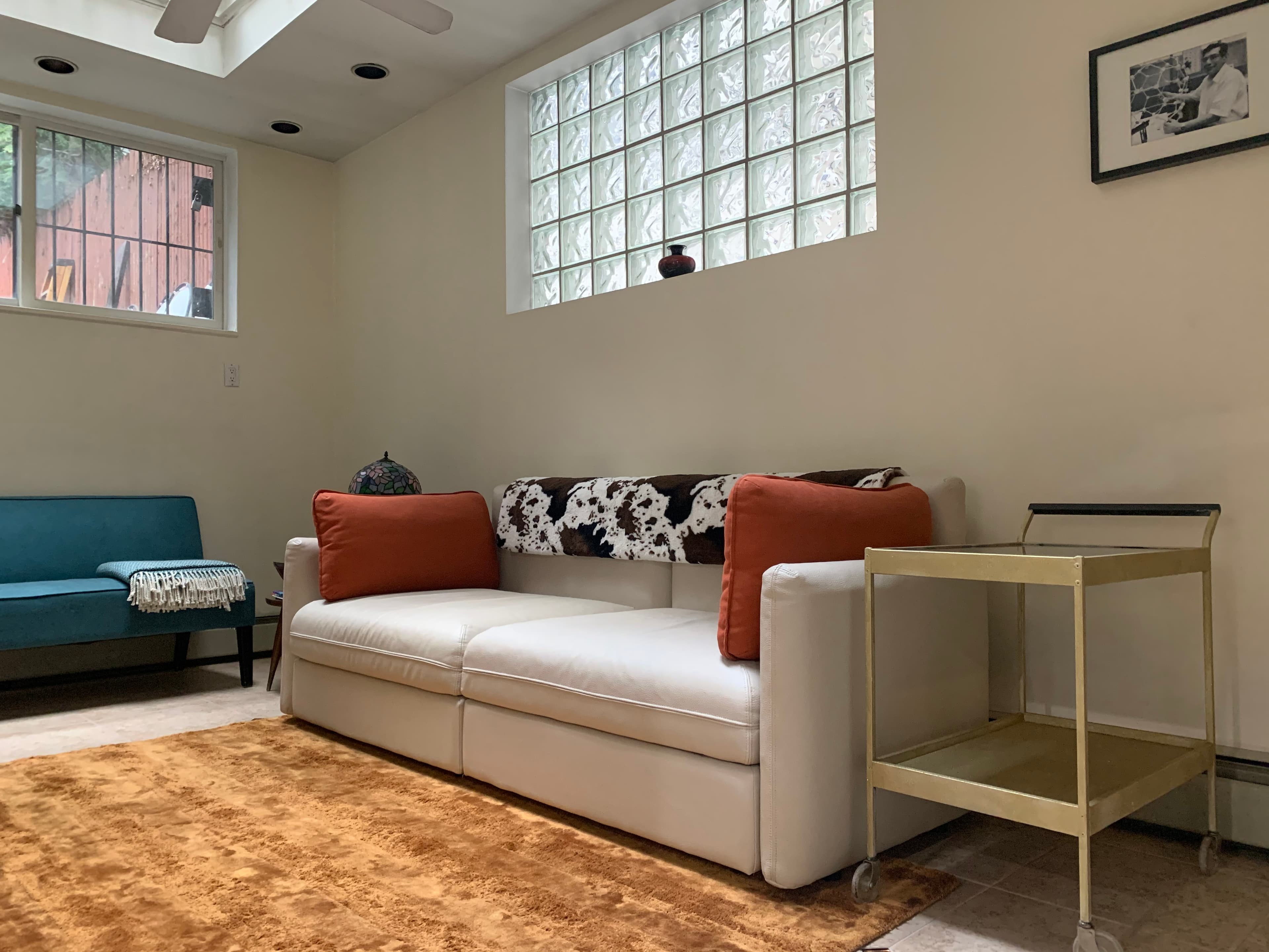 The Chelsea.Cute & Cozy W/D in unit