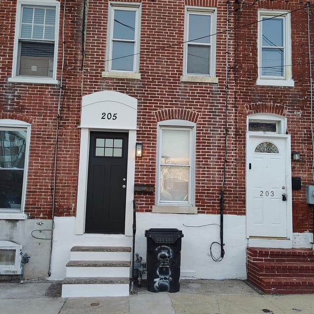 Charming 2-Bedroom Updated Home 