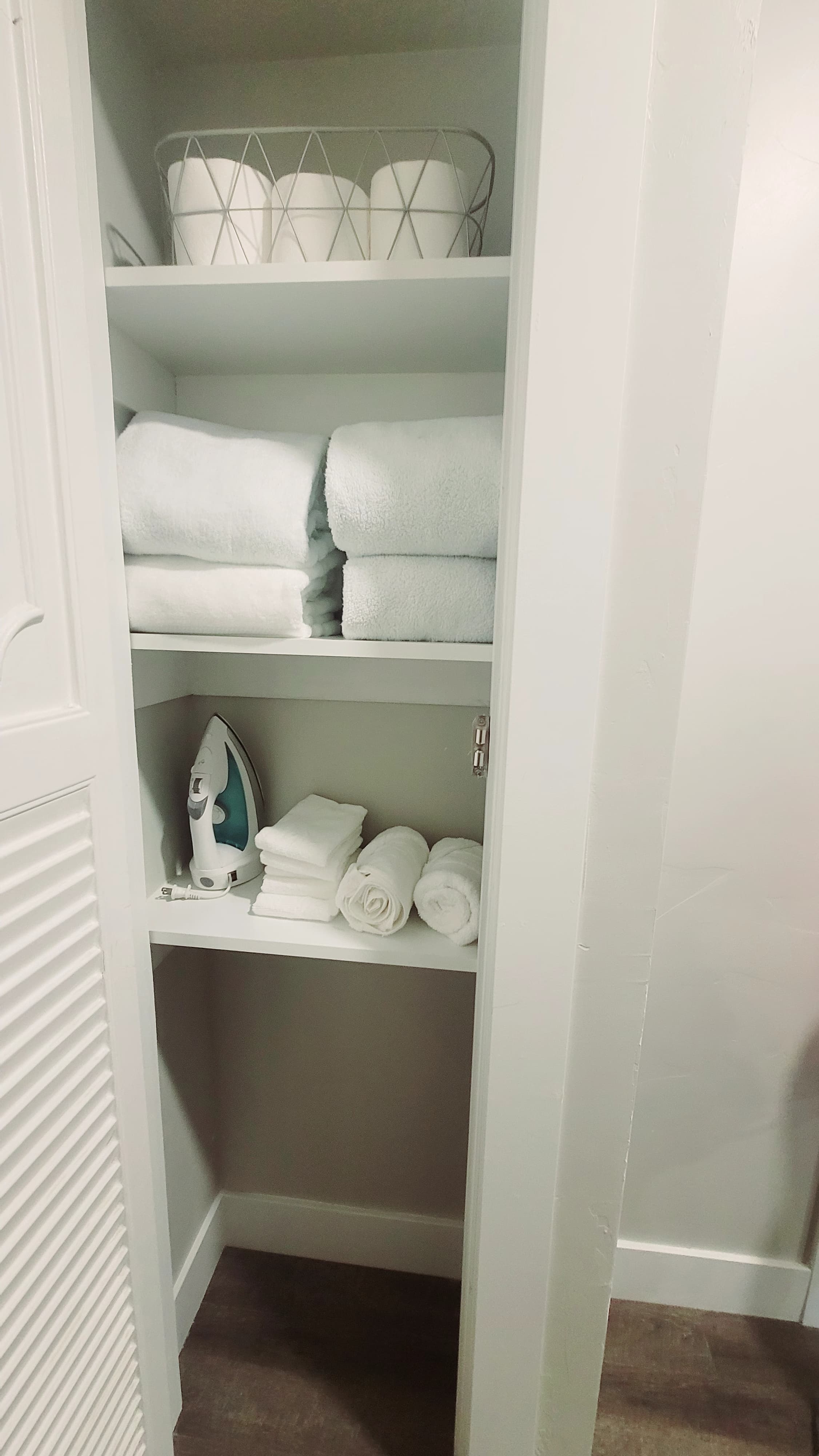 2 Bedroom Furnished Apartment near downtown Ogden 2