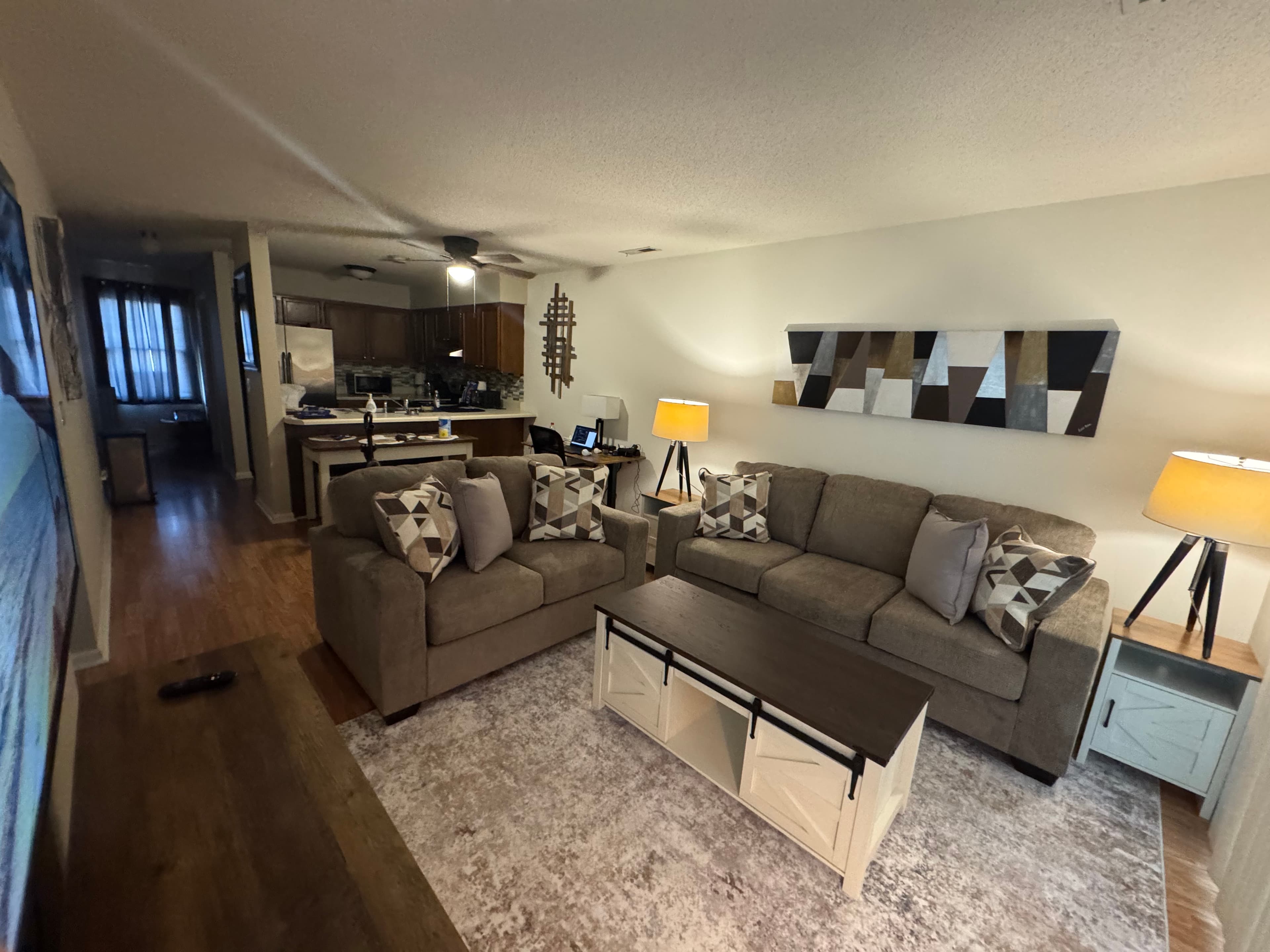 Cozy 2BD/2BA Condo near Hospital!