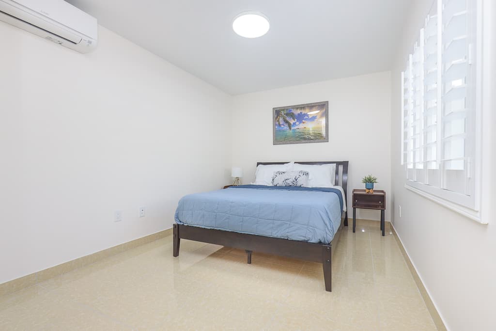 New Furnished Kaimuki 2BR  3
