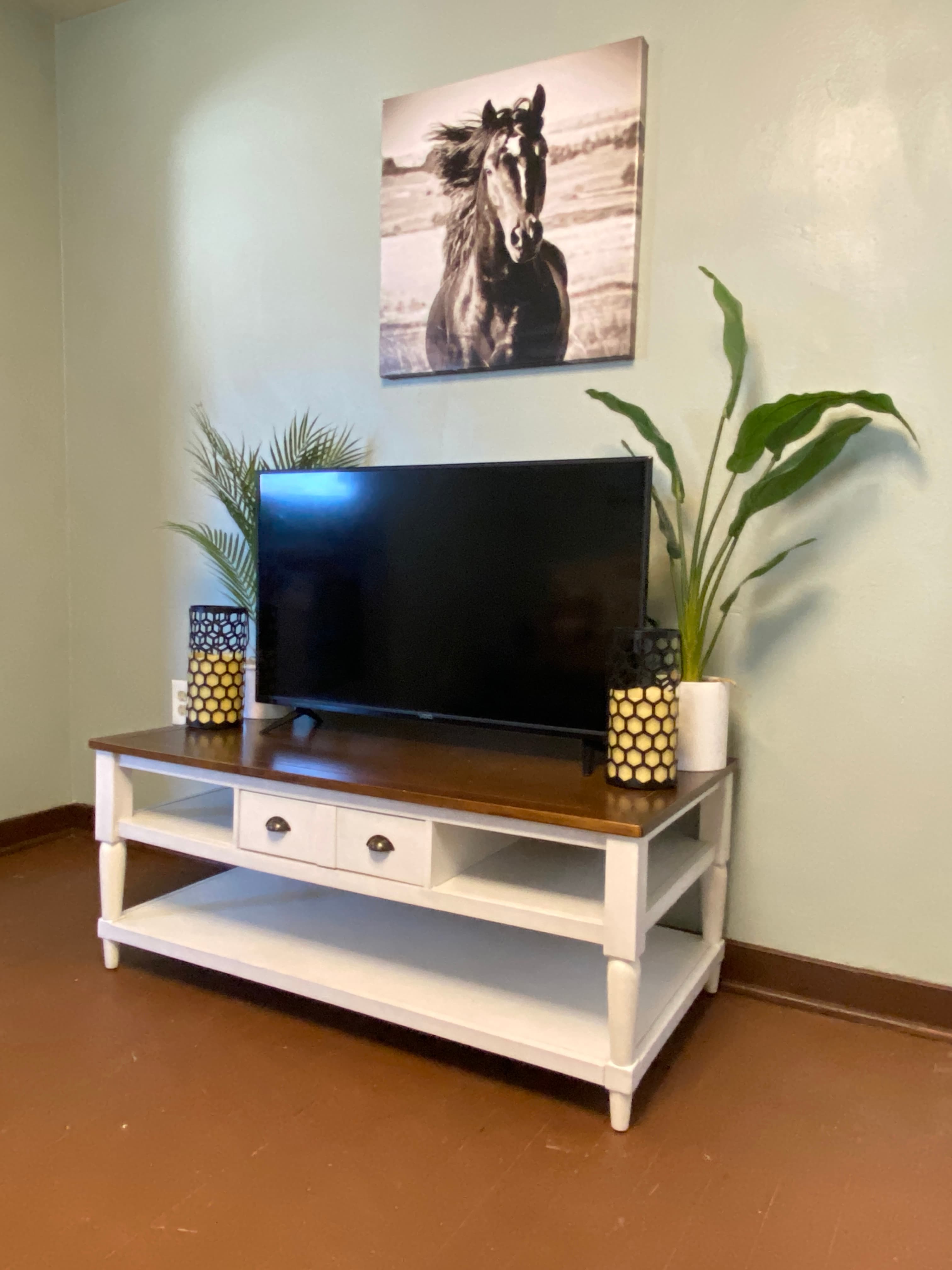 Centrally Located Townhouse  5