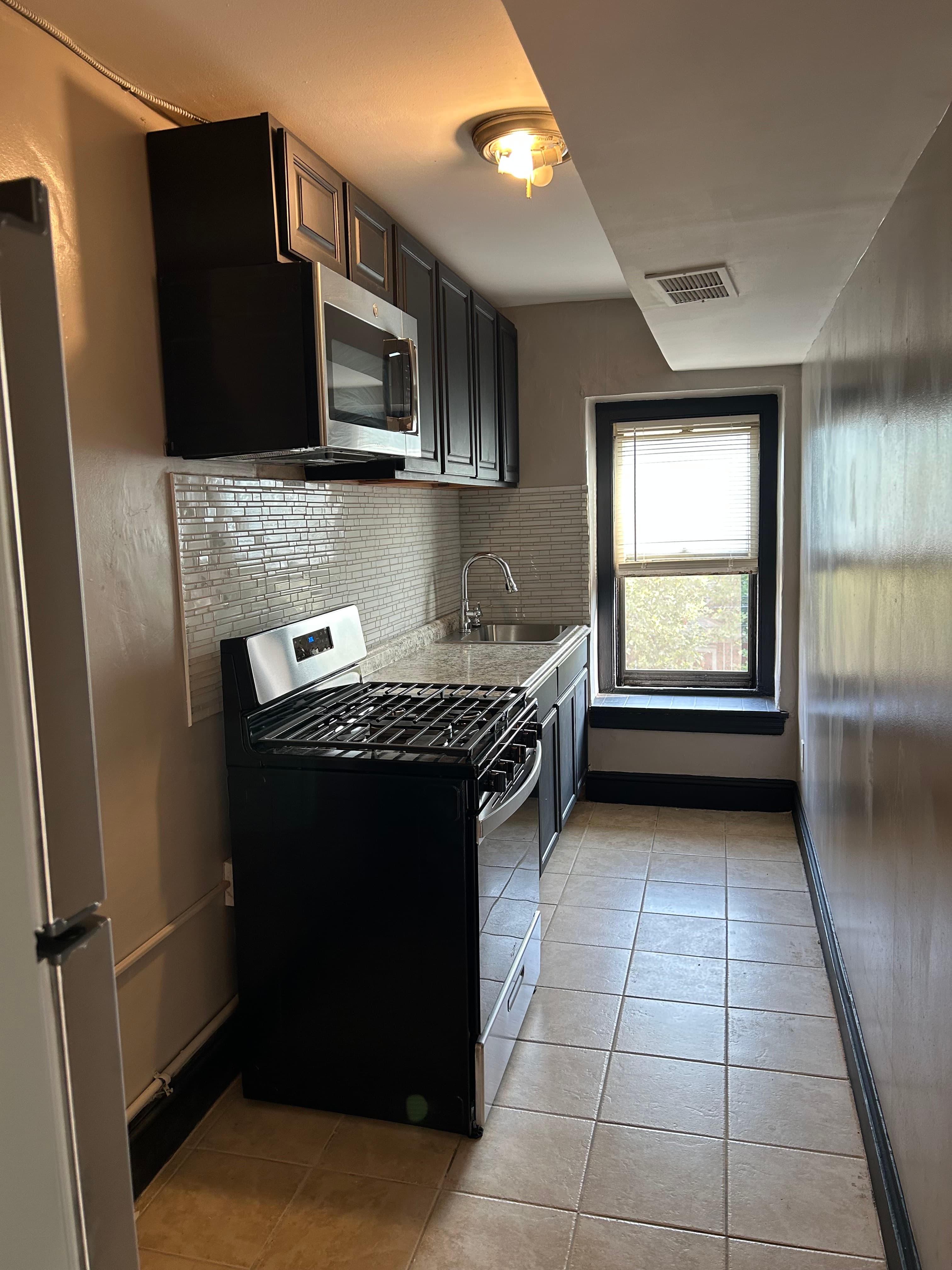 Olney 3rd fl Apt
