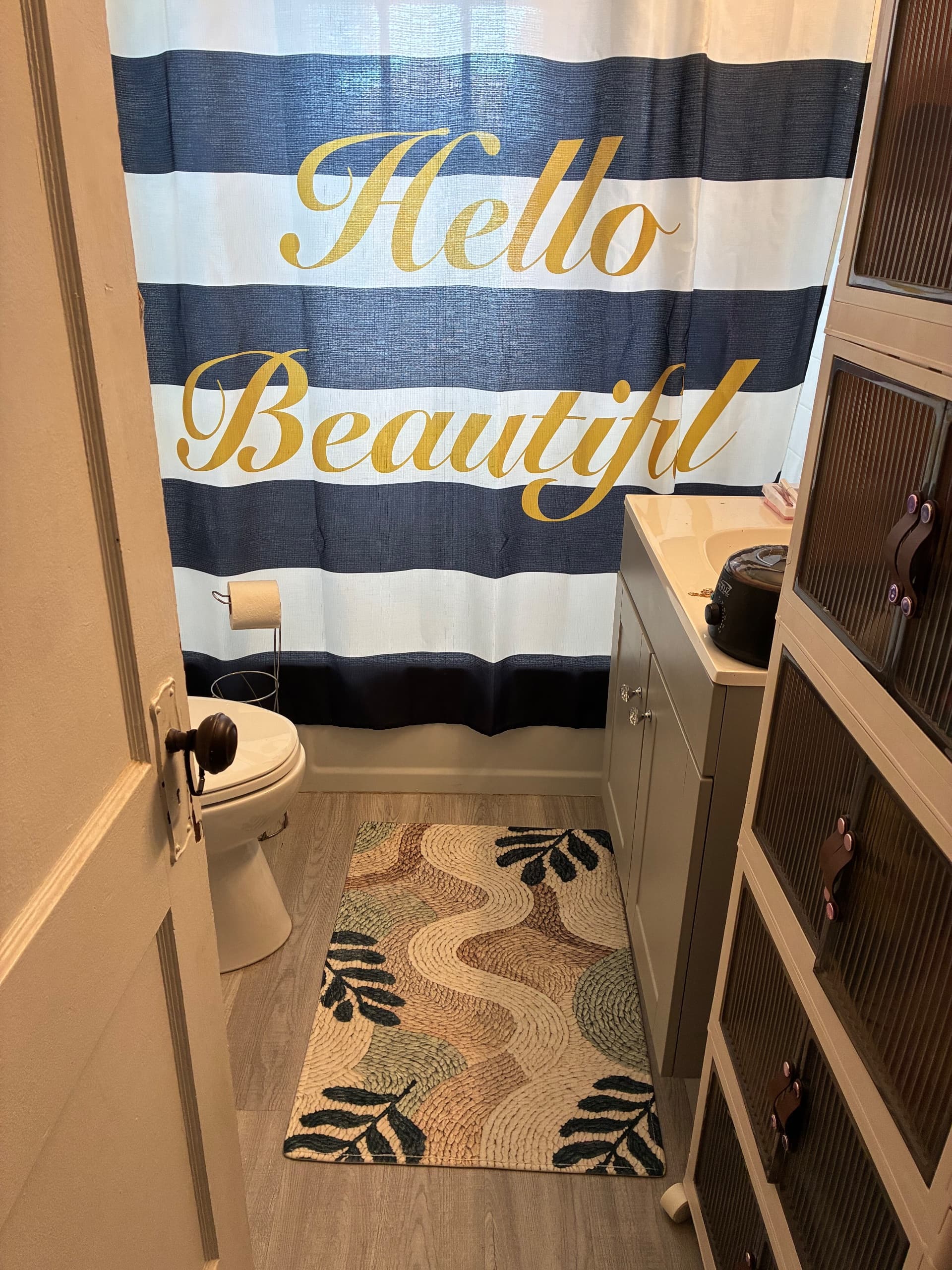 2 Bedroom upstairs apartment 5