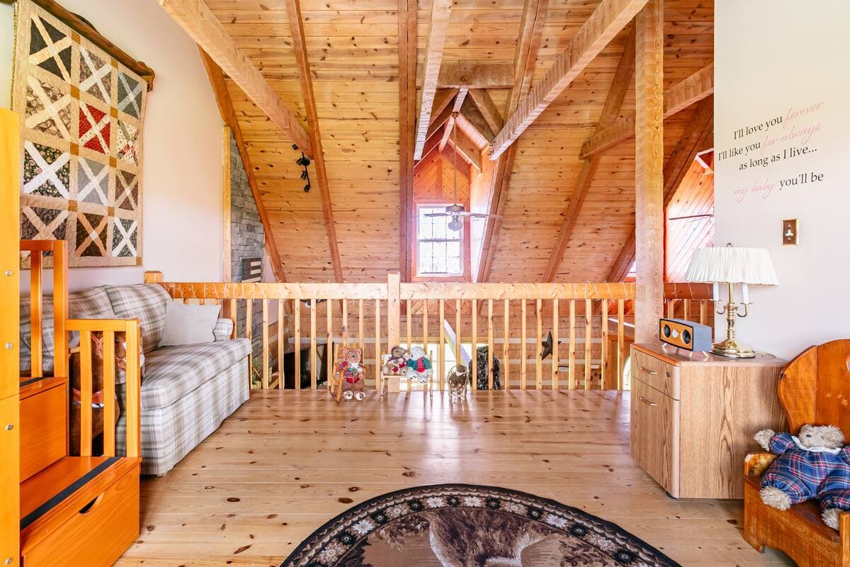 Luxury Cabin 5