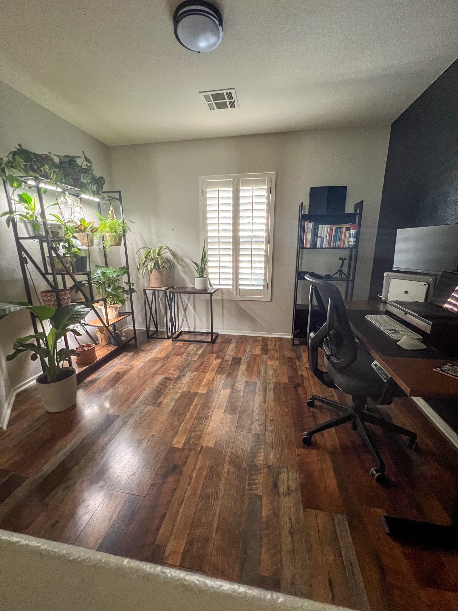 Cozy 3BR Home w/ Gym & EV Charger 2