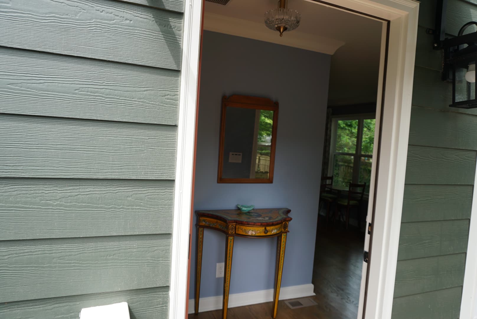 Brand New Backyard Apartment 3