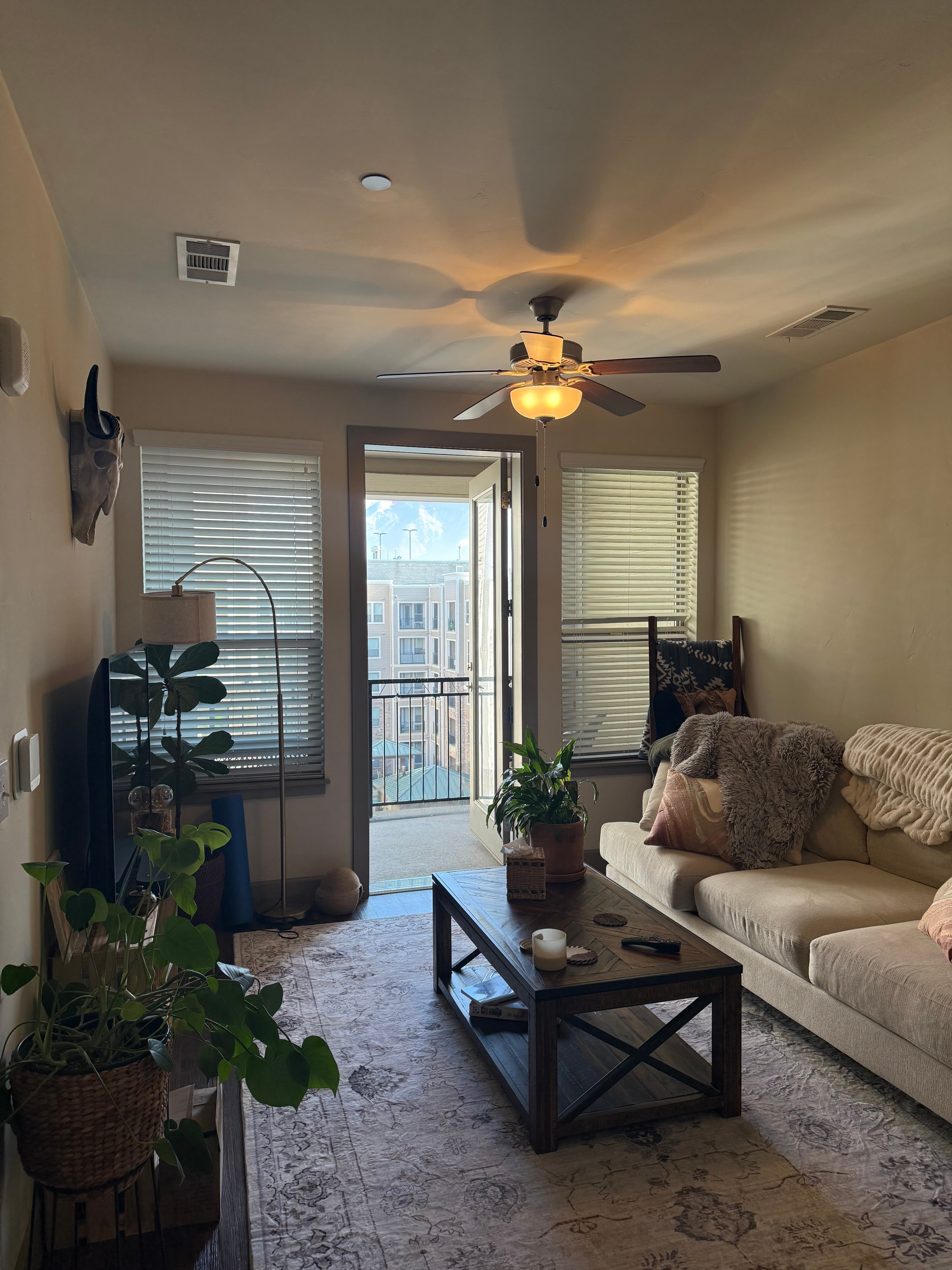 Rocky Mountain Views Apartment  2