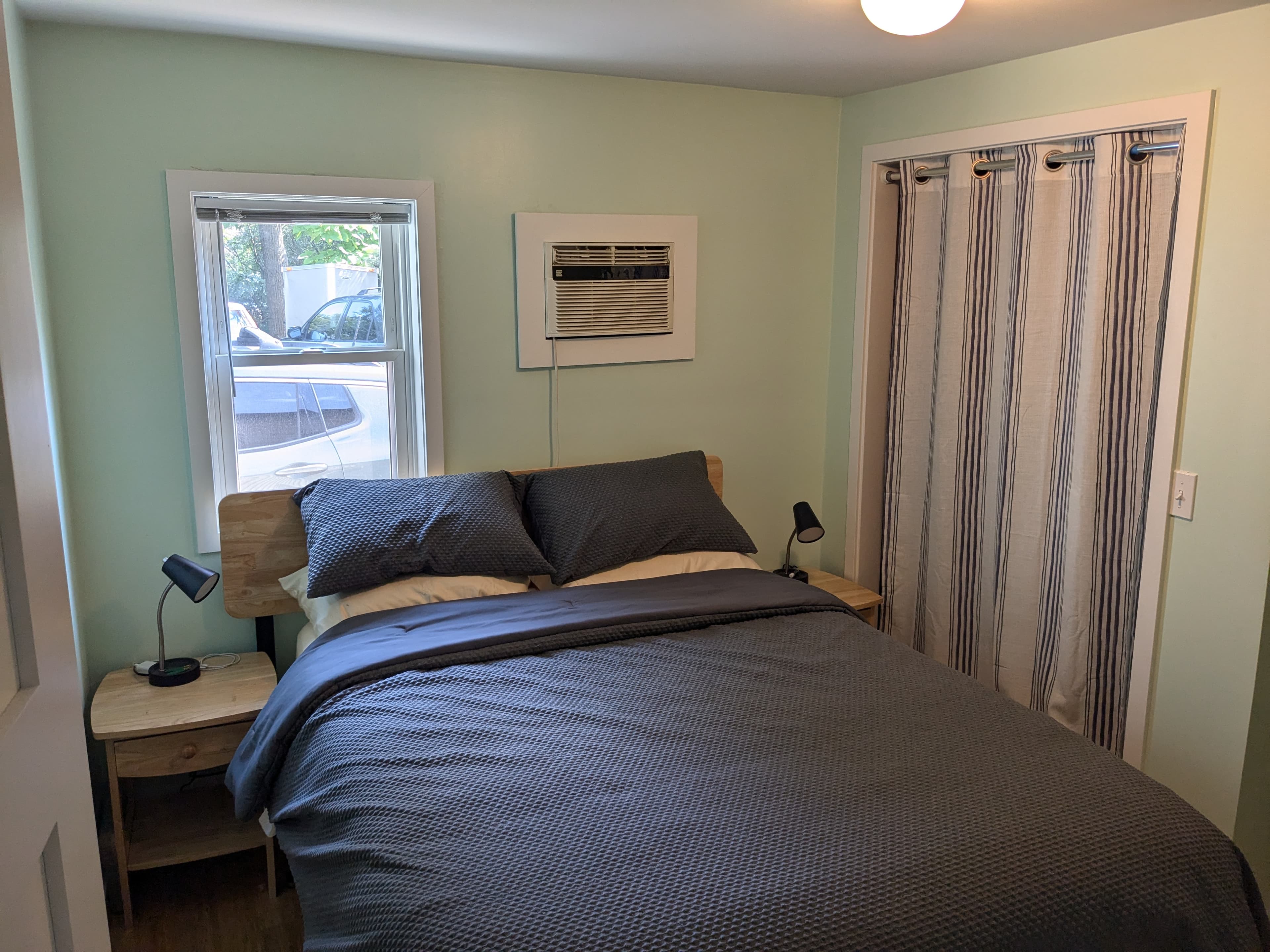Cute 1 bed 1 bath downtown 4