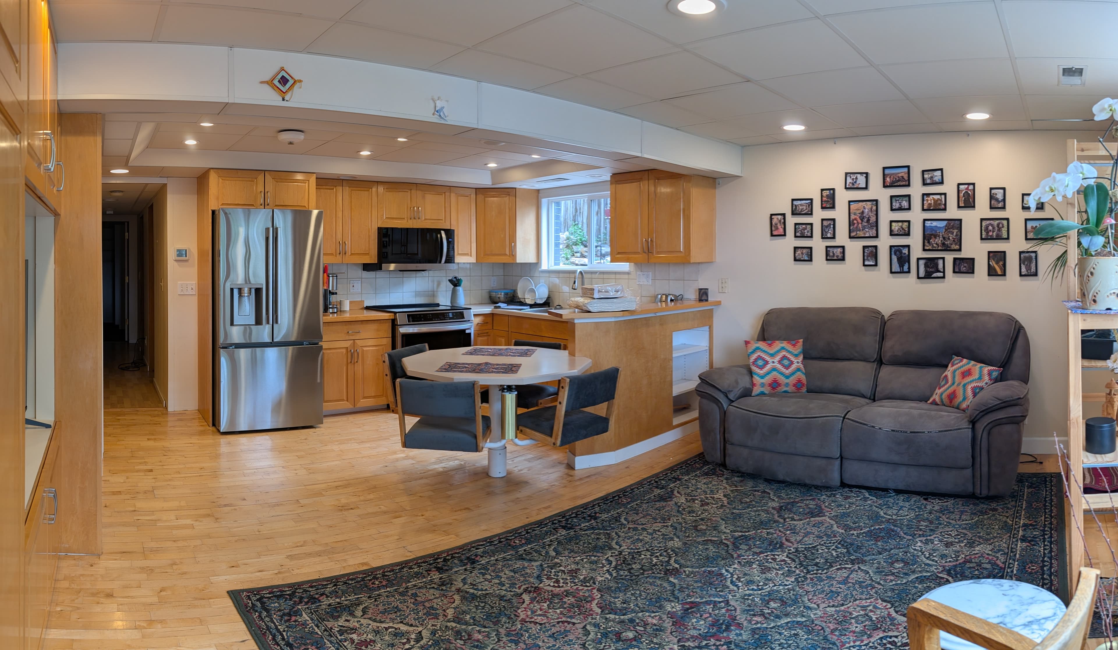 Bright 1BR Walk-Out w/ Flex Space 
