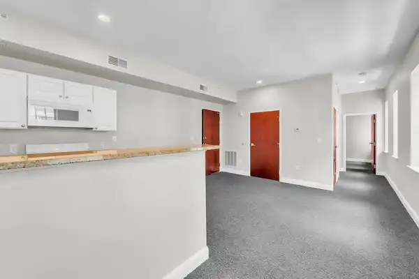 Cozy 549 Sq Ft Smart-Layout Home 5
