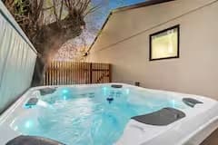 Mountain Retreat near Ski Resorts 4