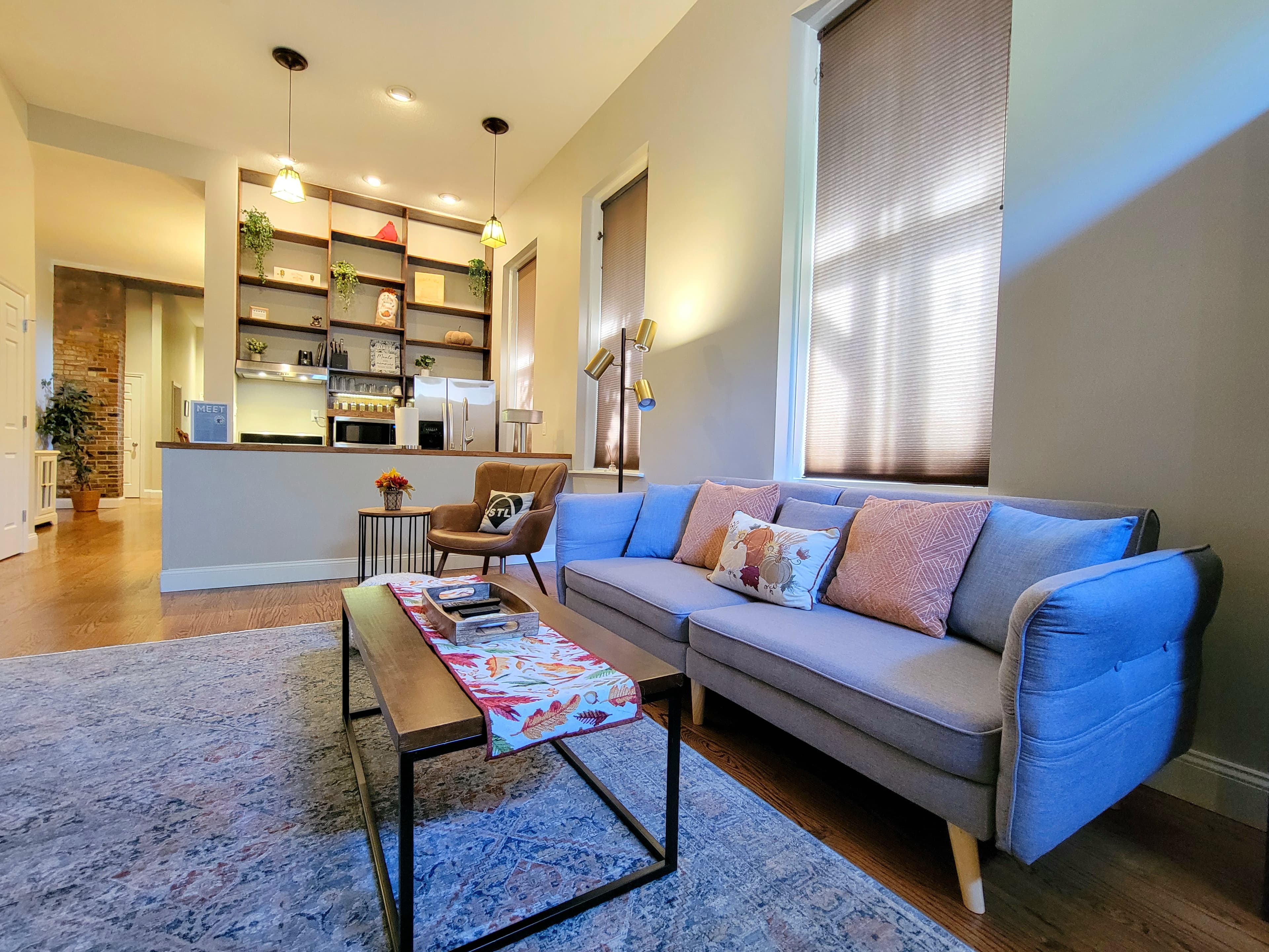 Spacious 2BR in Lafayette Square 5