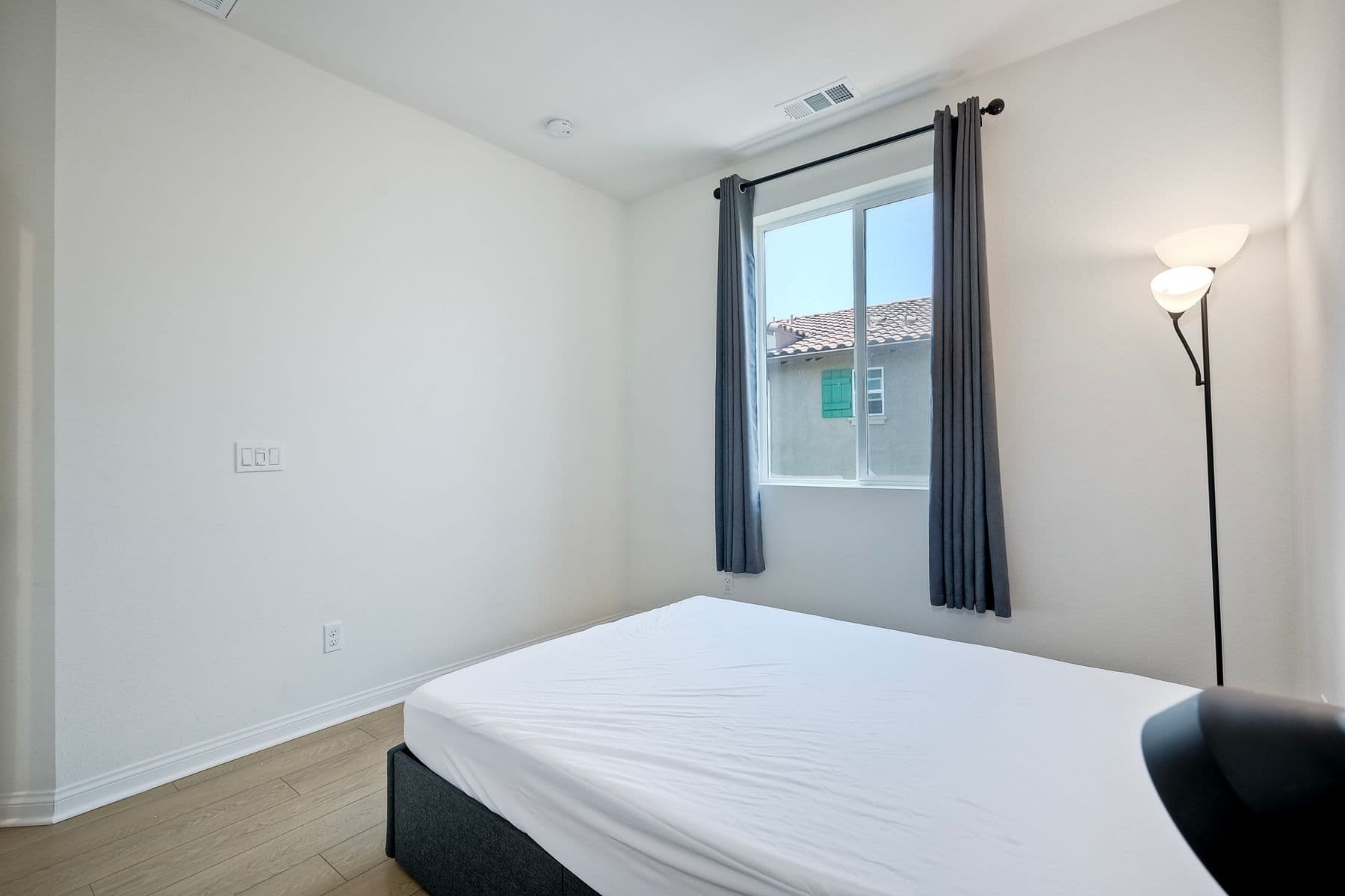 New Condo Near Freeway Entrance 5