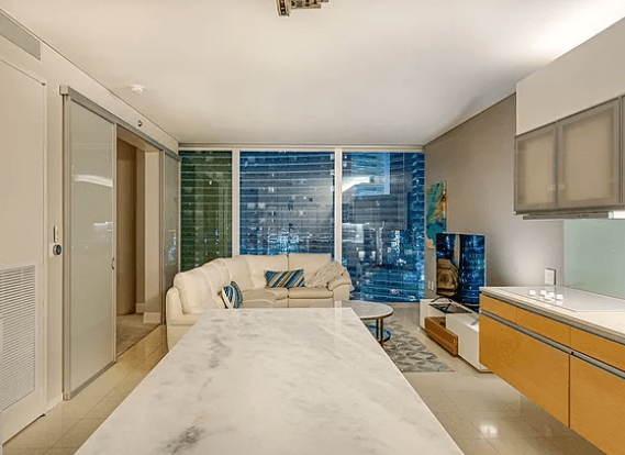 Luxury High Rise living in Vegas! 3