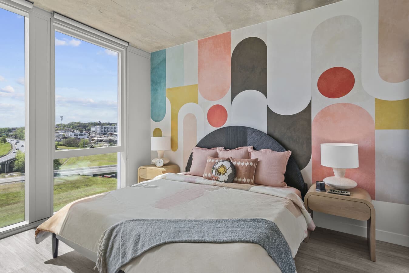 CHARMING 1 BED/ 1 BATH APARTMENT 2
