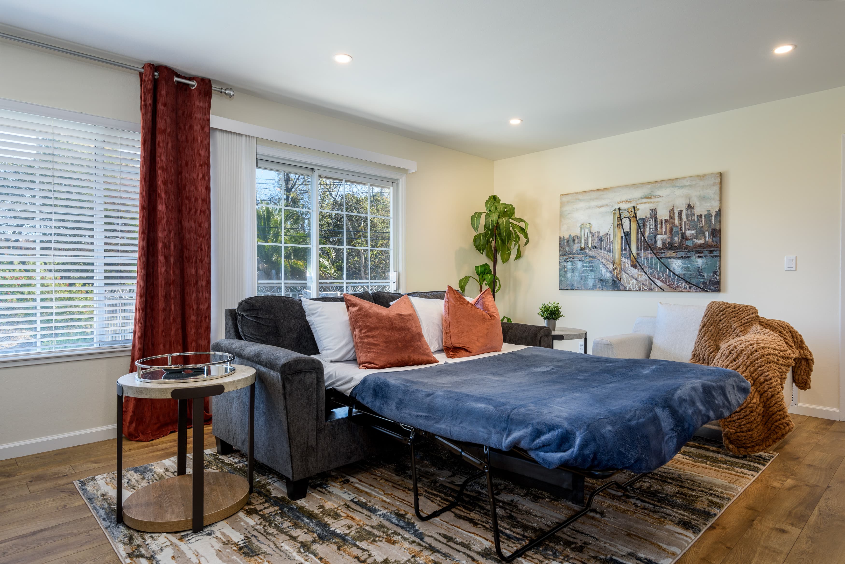 Stylish and relaxing 2 bedroom apt.