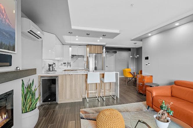 Modern 2 Bdr in South Lake Union 3