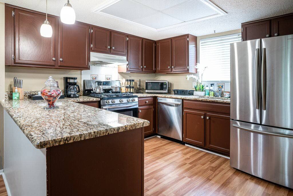 Lovely Condo Near Braves Stadium 2