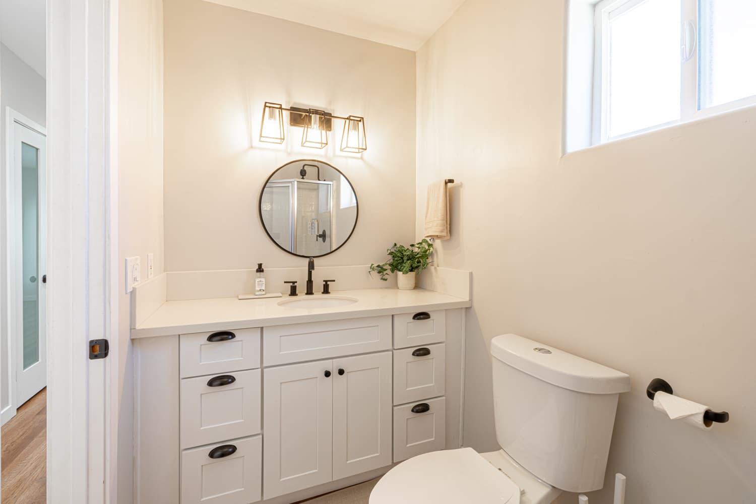 Peaceful Retreat for Extended Stays 5