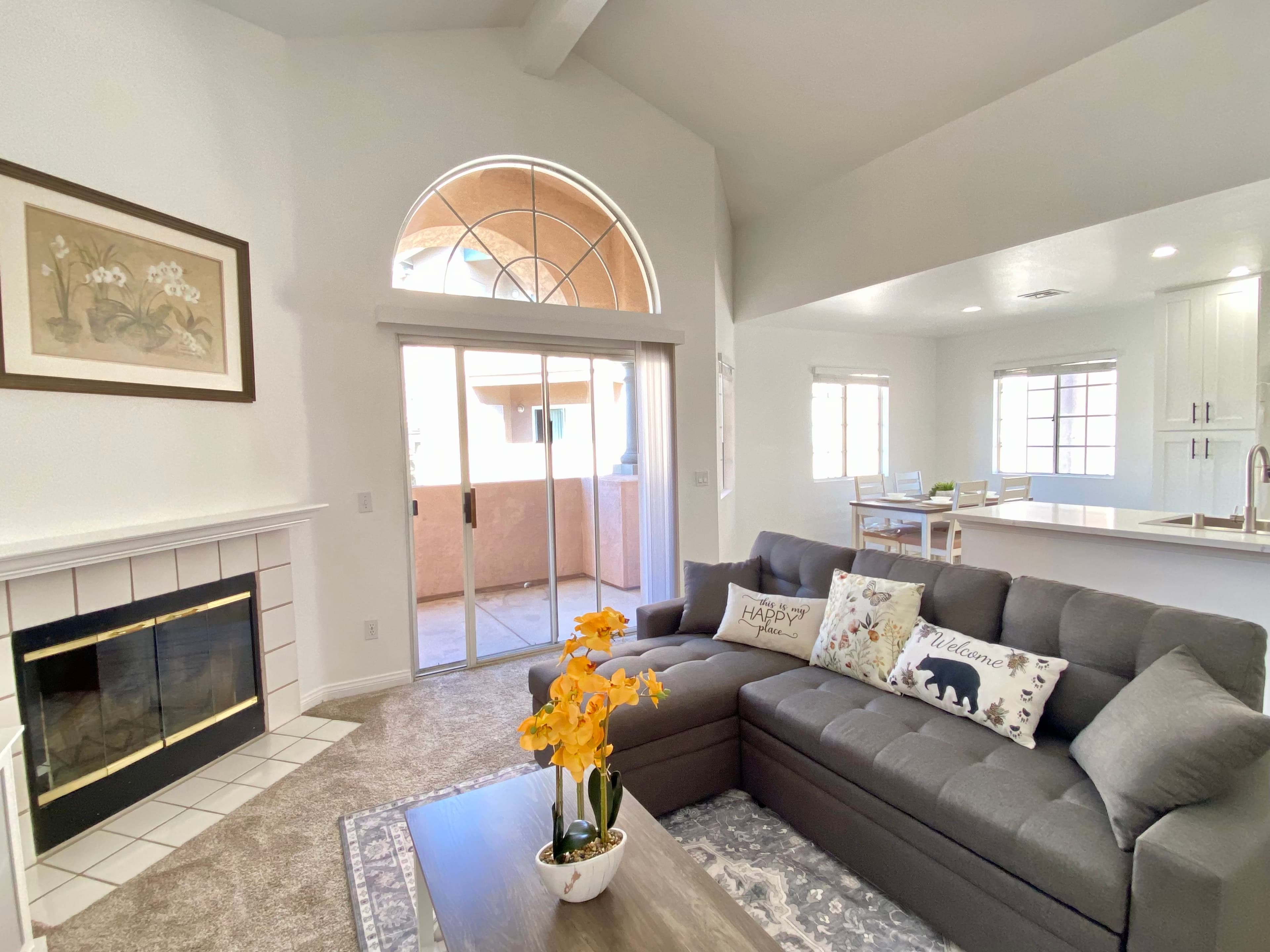  Furnished 3BR/2BA Condo in 92127 2