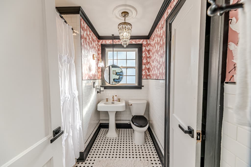Bedroom/w Bath in Historic Home 2