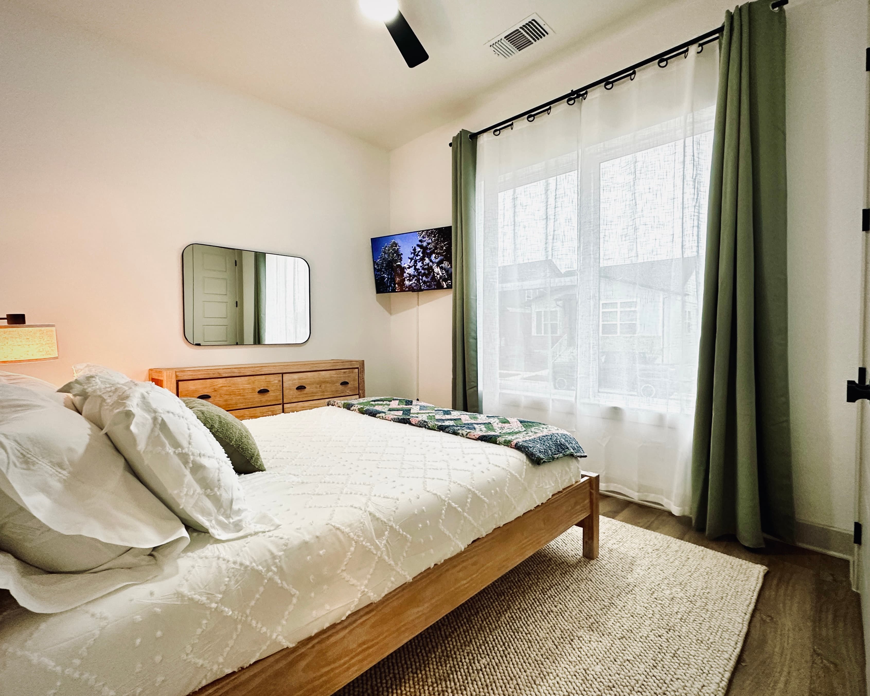 Private Queen Bedroom in New Home!  2