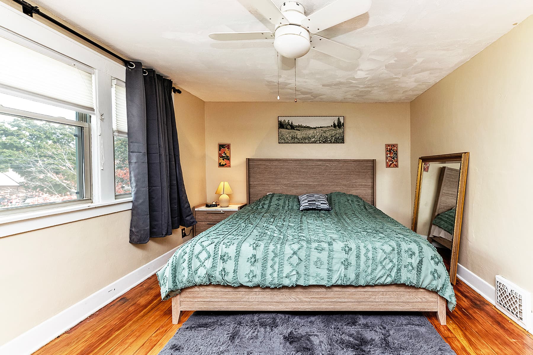 Spacious Craftsman Near Sparrow/MSU 3