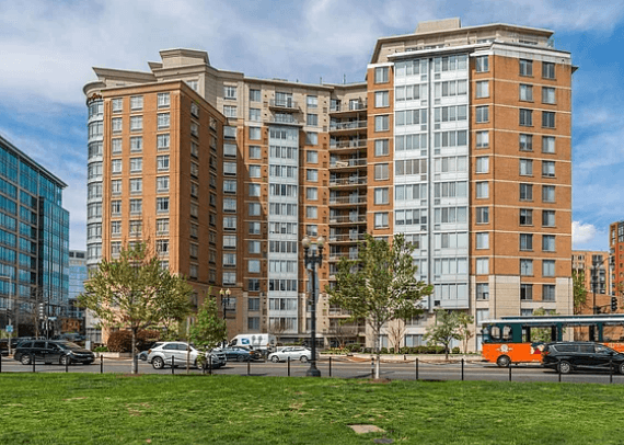 Stylish Washington, DC City Escape 2