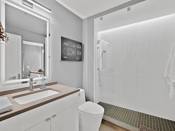 Modern 2 Bdr in South Lake Union 5