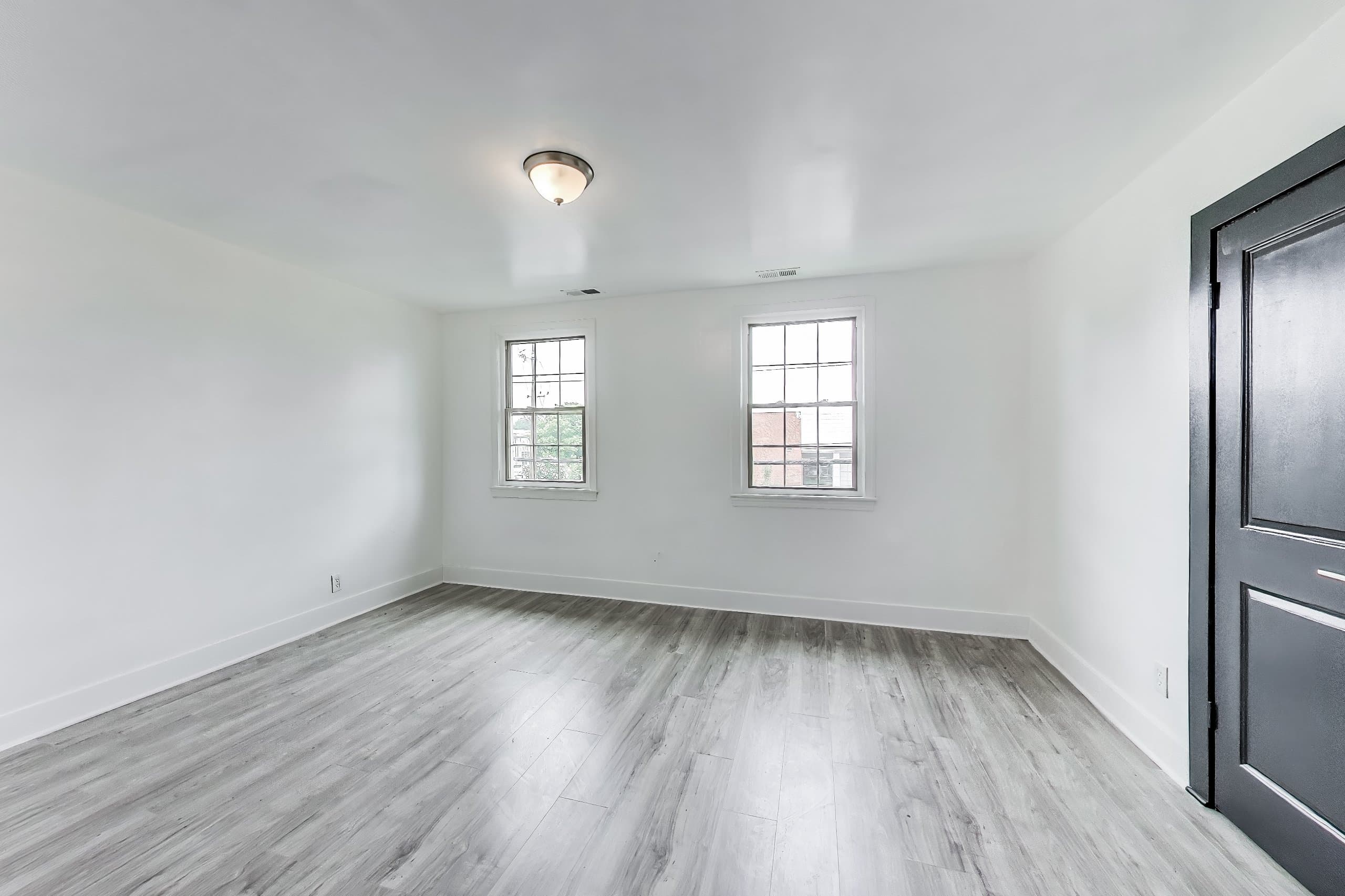2 Bedroom 1 Bath Newly Renovated 4
