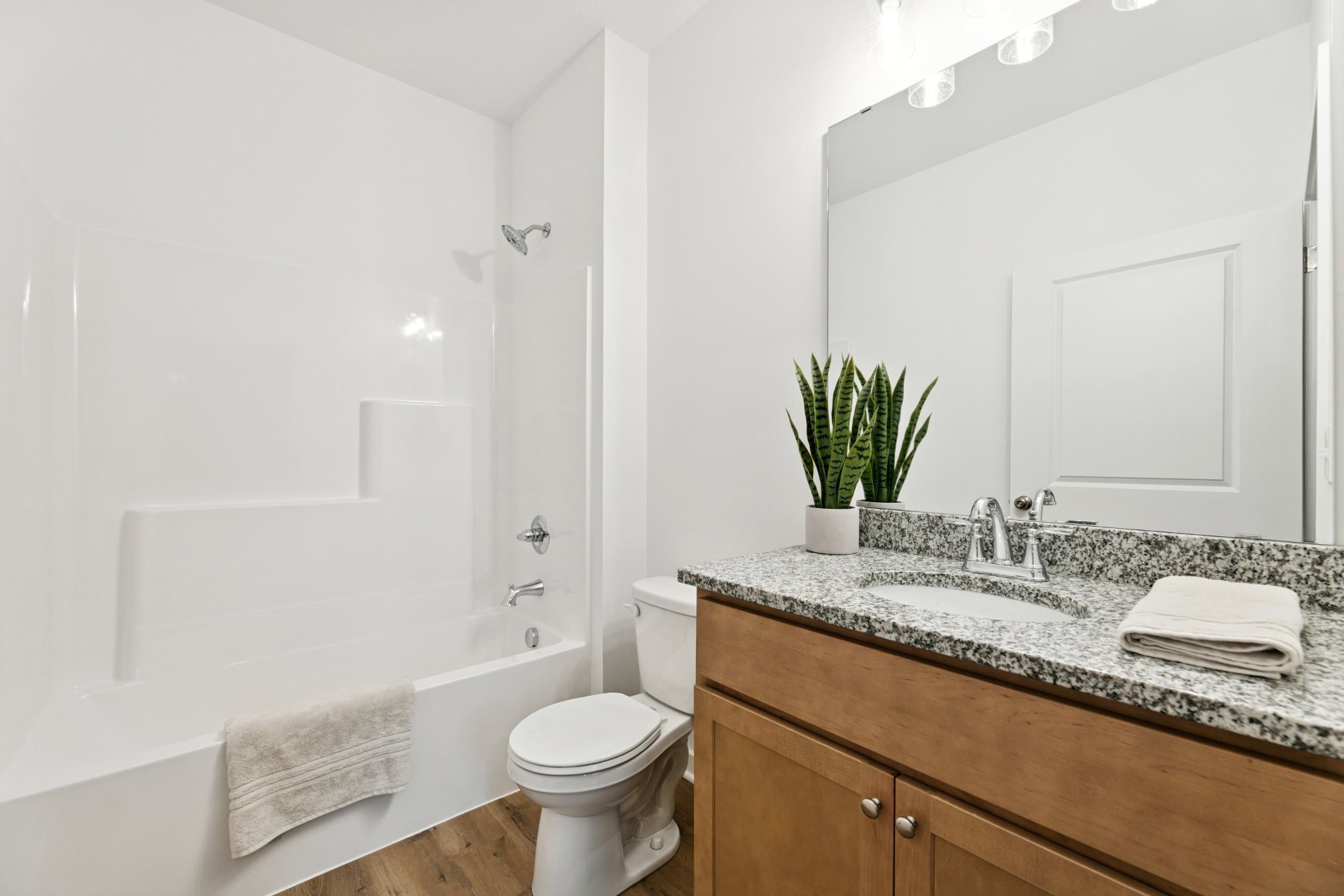 Easy & Cozy Rental Available 10/15 4
