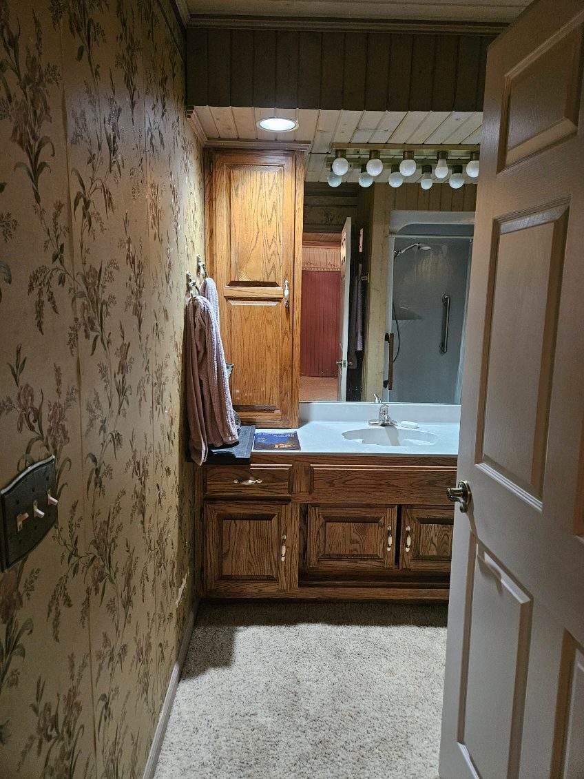 Private master suite by the lake  5