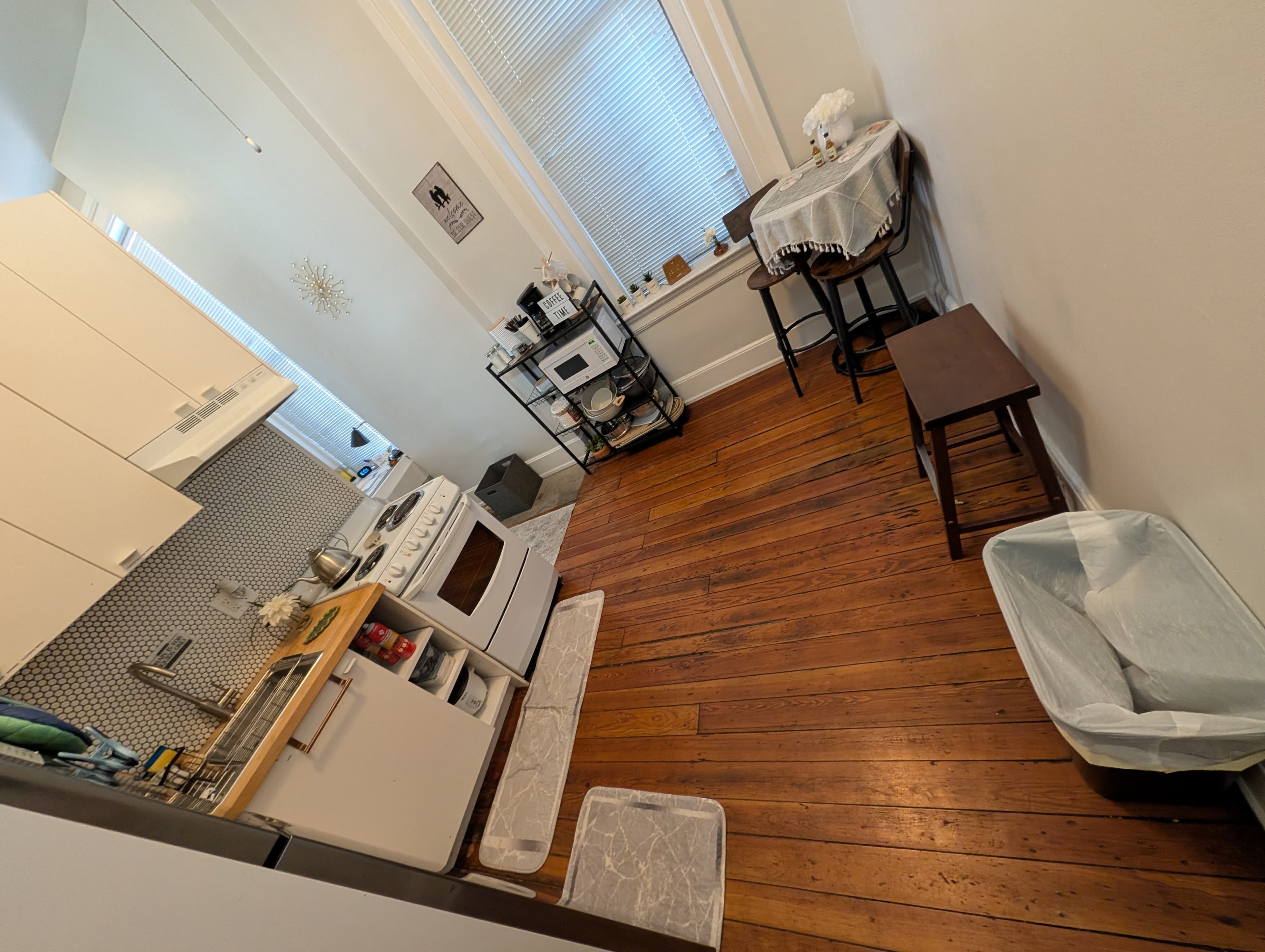 Heart of OTR - Cozy Boho style Apt 2