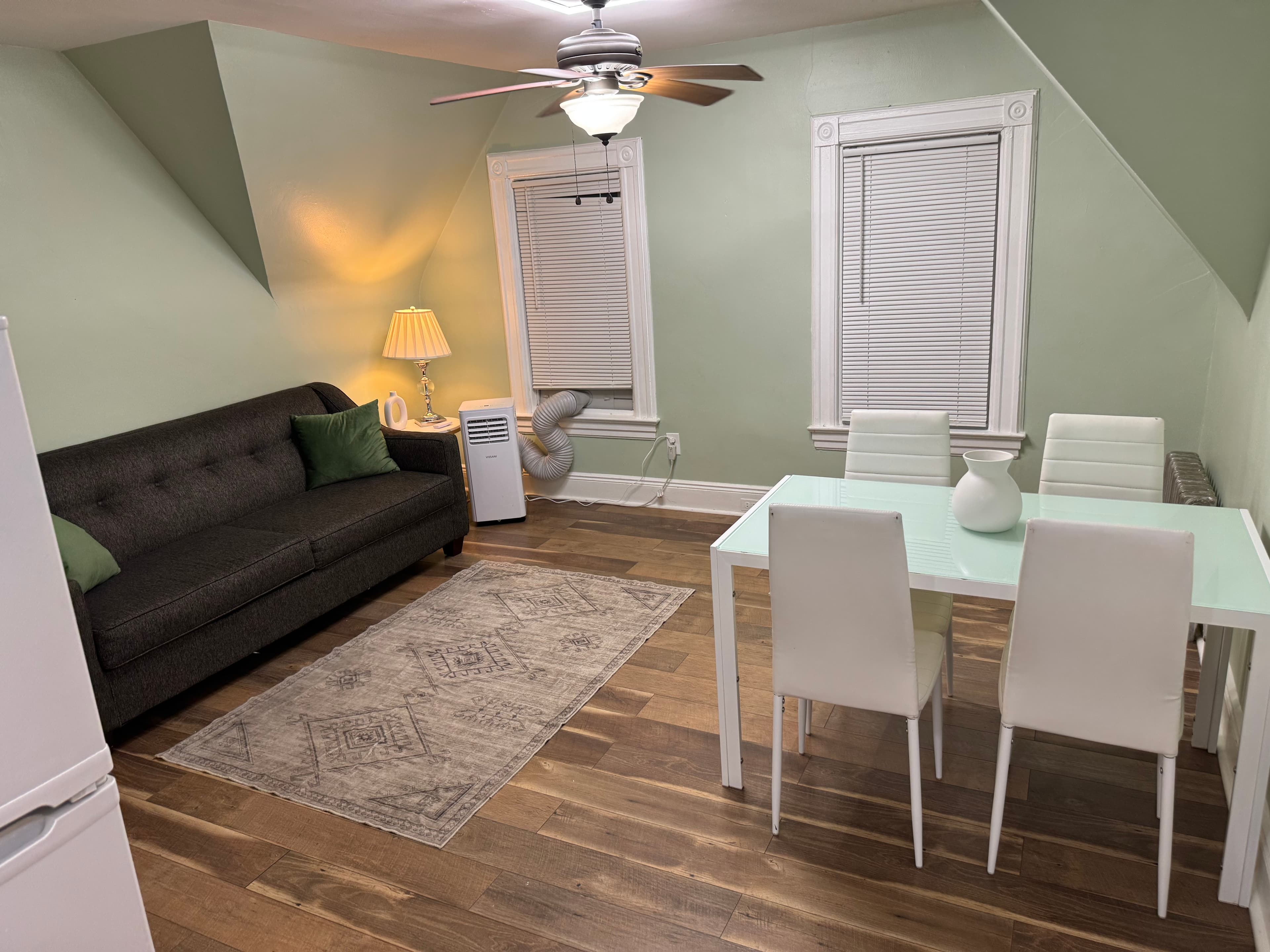 Big 2 Bedroom -Brooklyn Near Subway