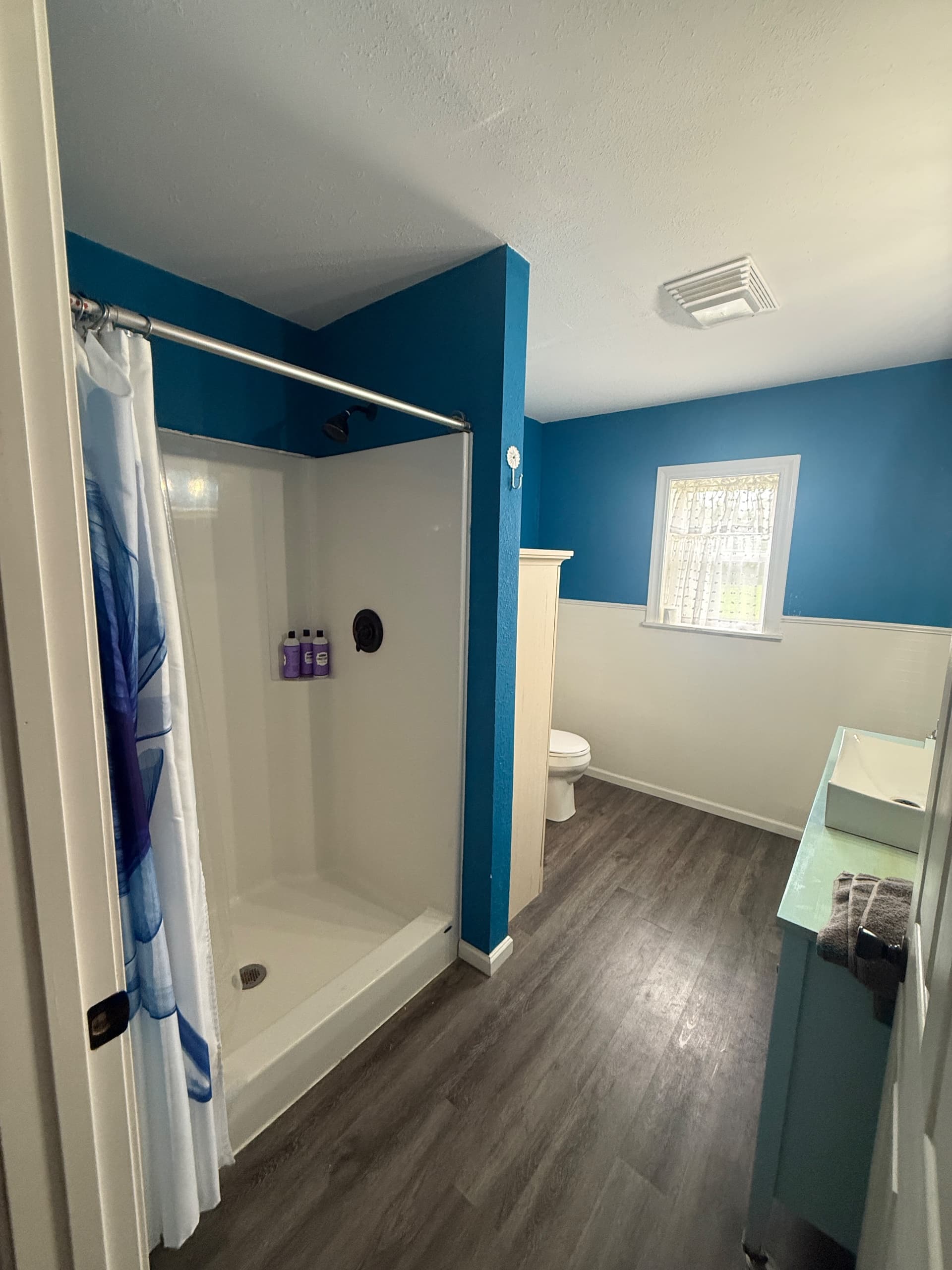 Peaceful Lakeview Apartment 5