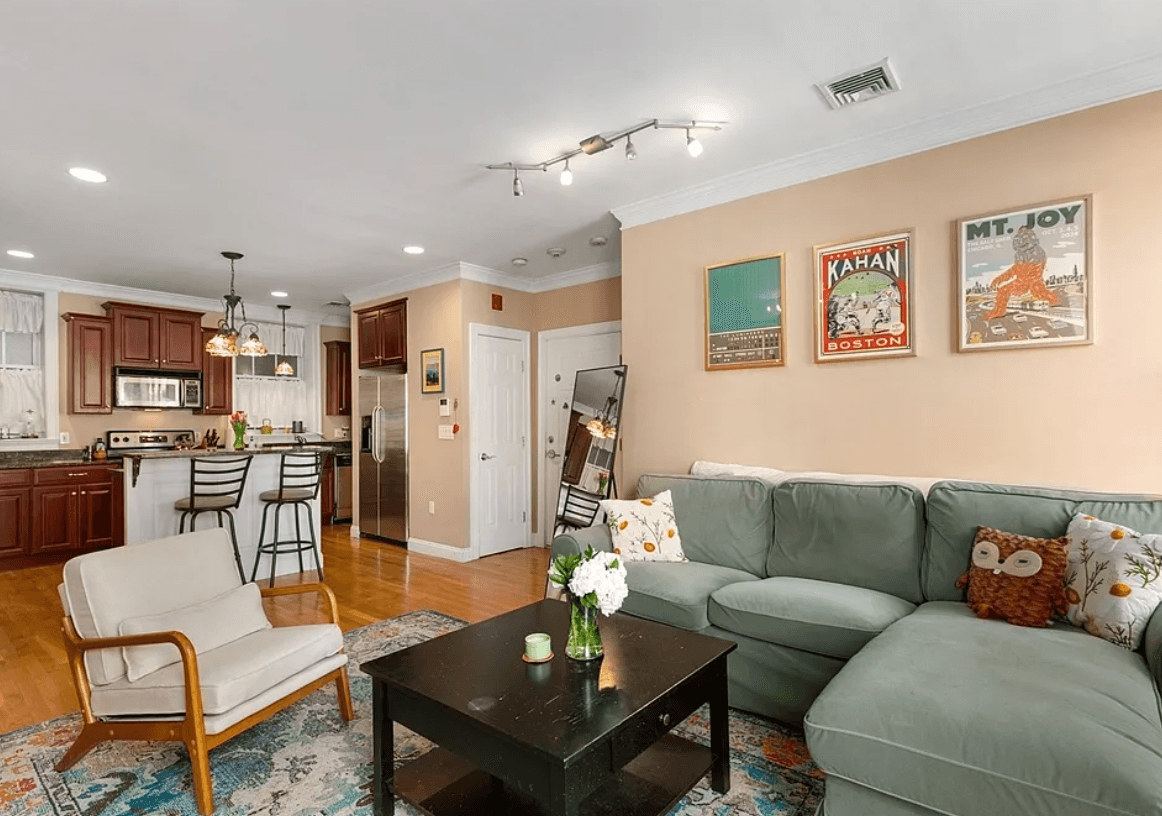 Live in Boston’s Historic North End 4