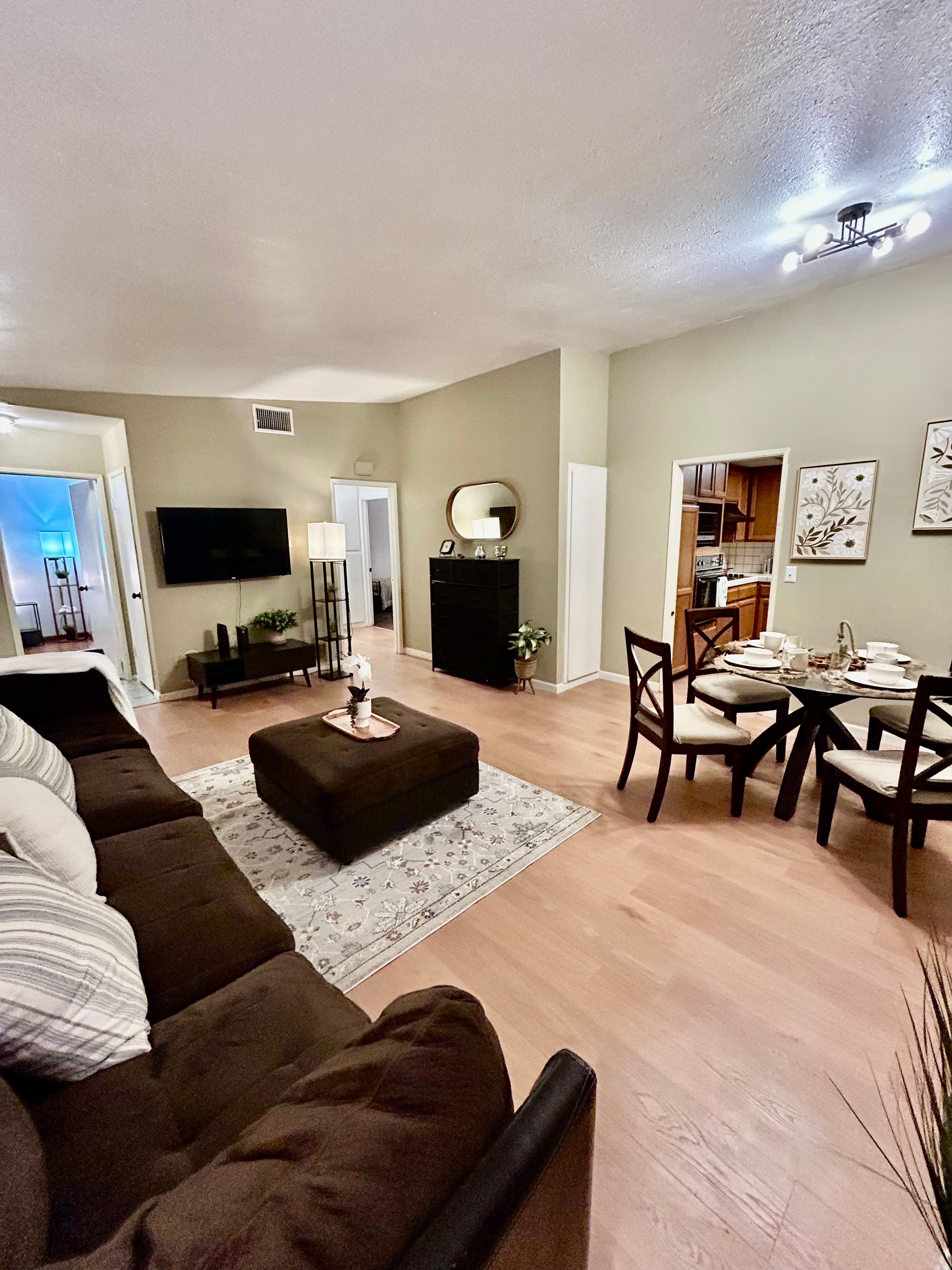 Comfortable Furnished Home Near UCR 2