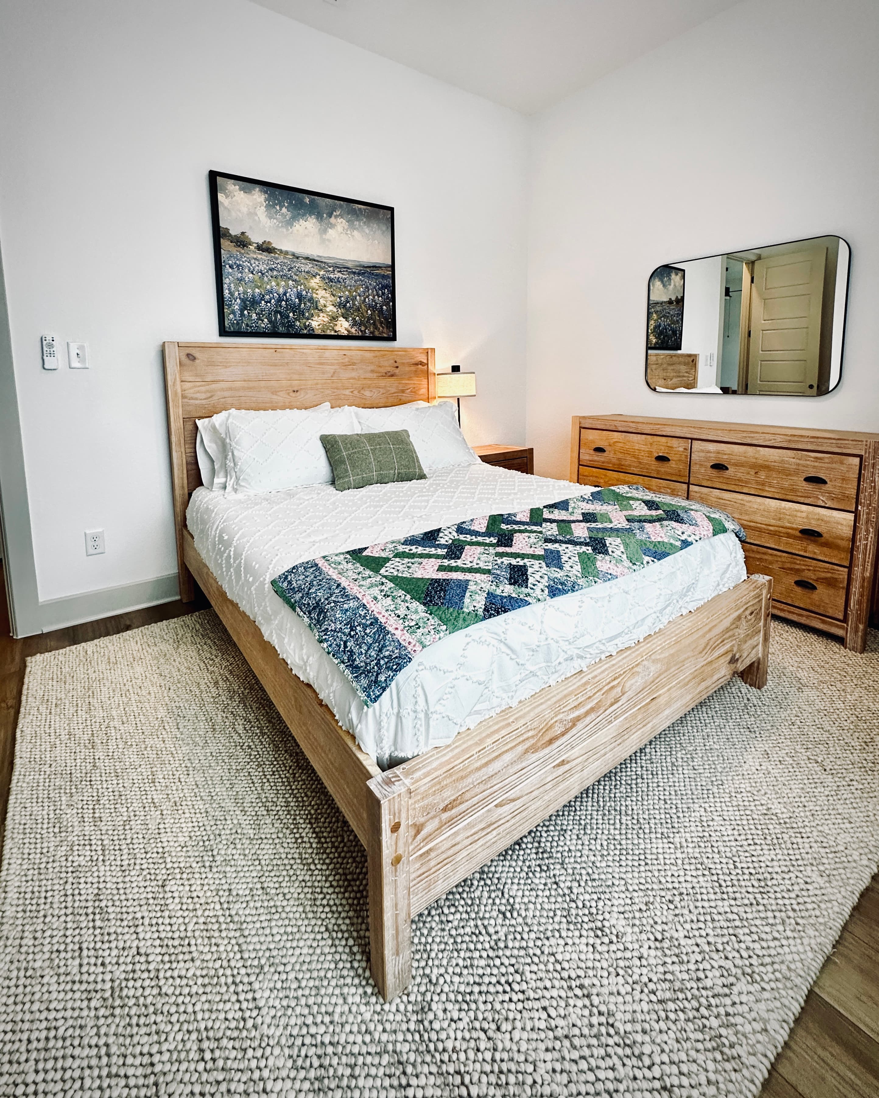 Private Queen Bedroom in New Home! 