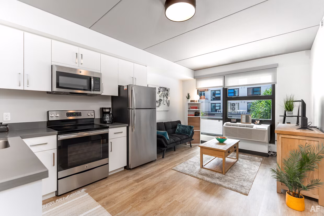 FABULOUS 1 BED/ 1 BATH APARTMENT 2