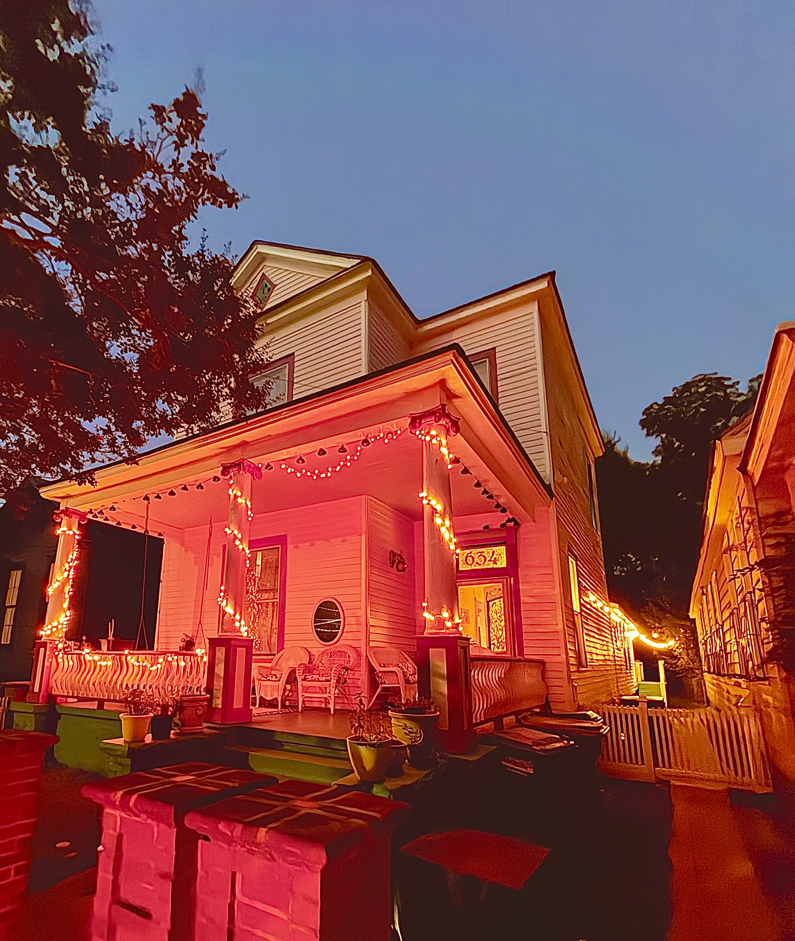 Bright Historic Uptown Retreat  5