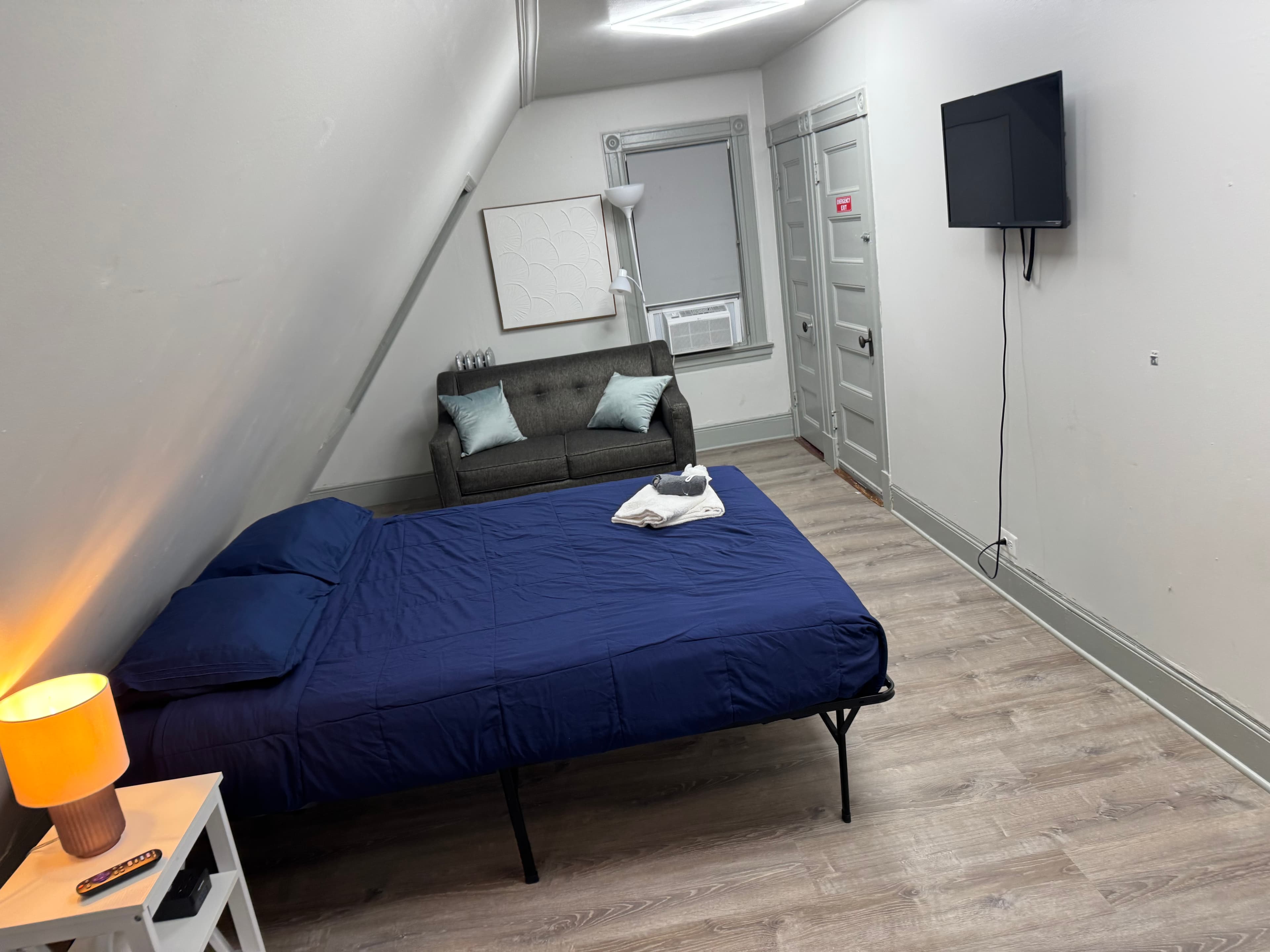 Big 2 Bedroom -Brooklyn Near Subway 4