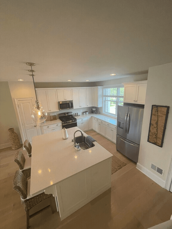 Upscale 3 en-suite bedroom Townhome 4