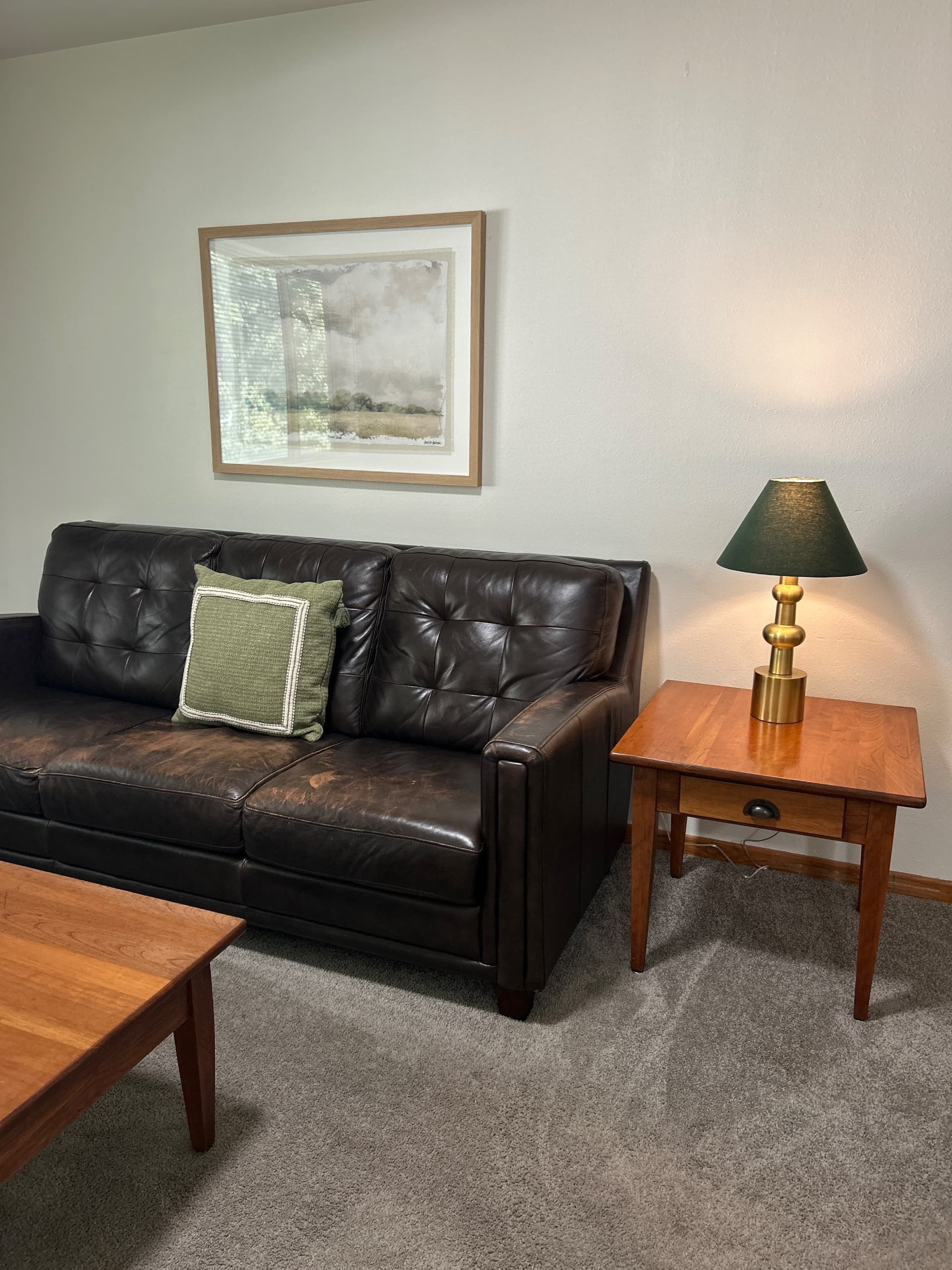 Furnished 2 BR unit +utilities/wifi