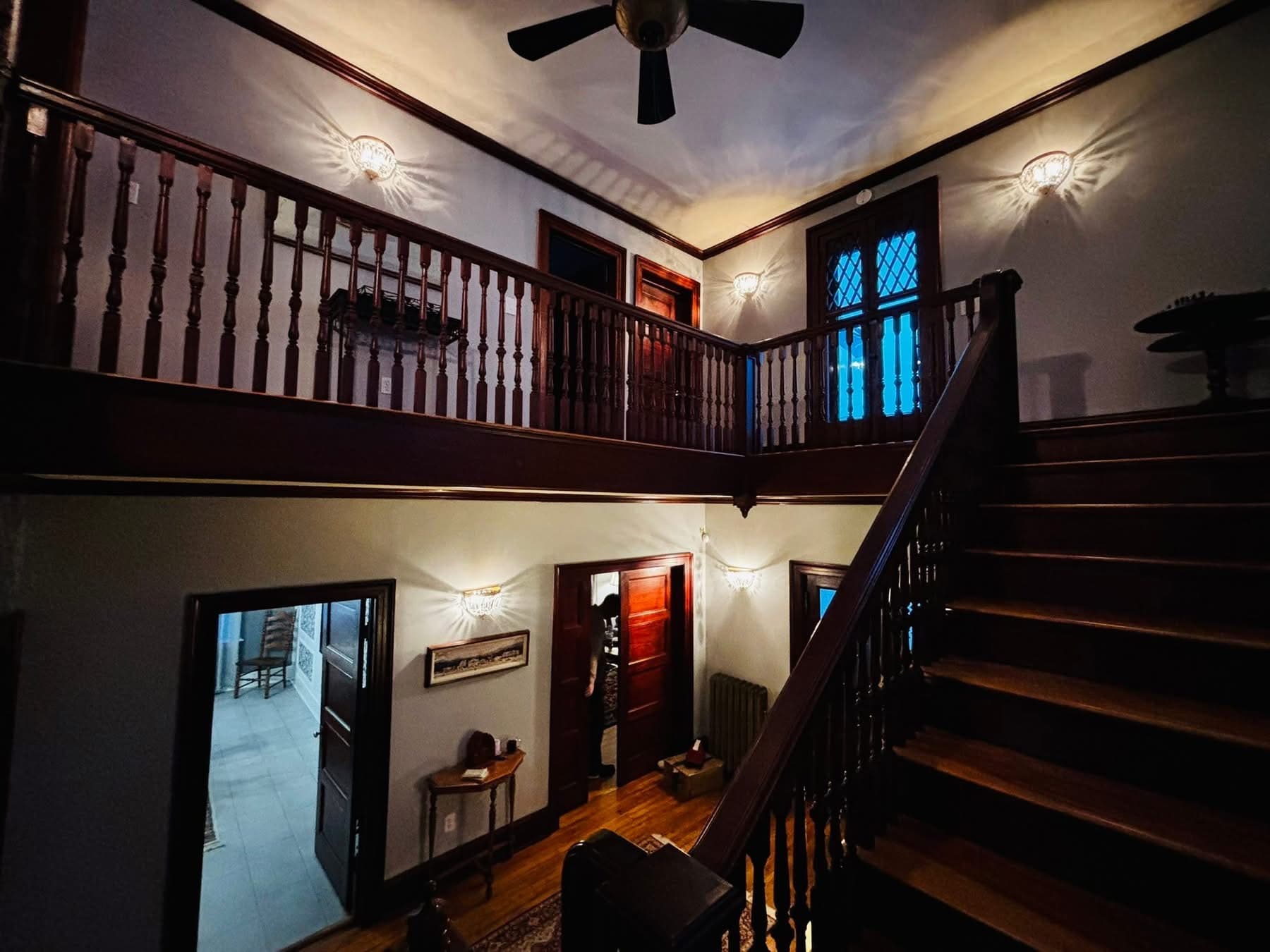 Walkable downtown Victorian 2