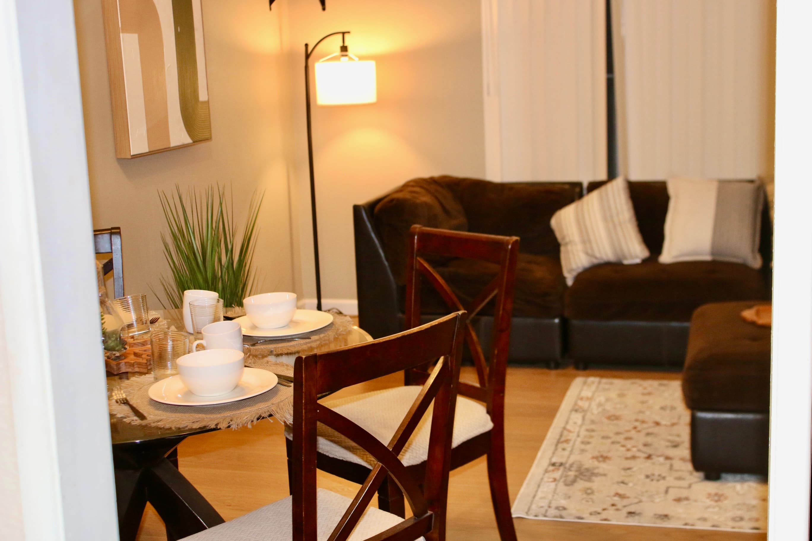 Comfortable Furnished Home Near UCR